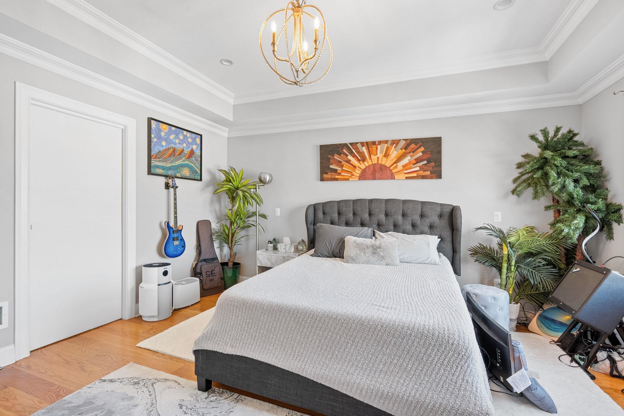 94 LEONARD ST Unit: 2