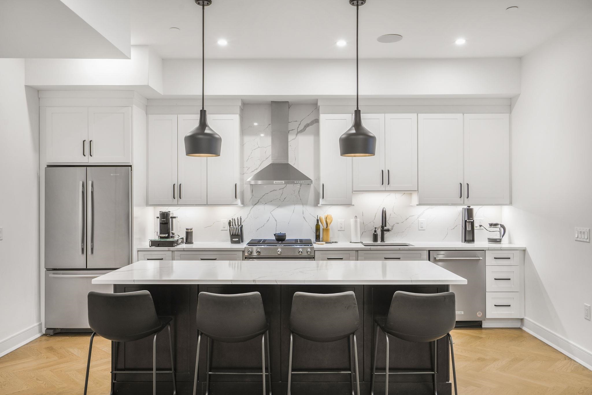 151 WEBSTER AVE Unit: 101