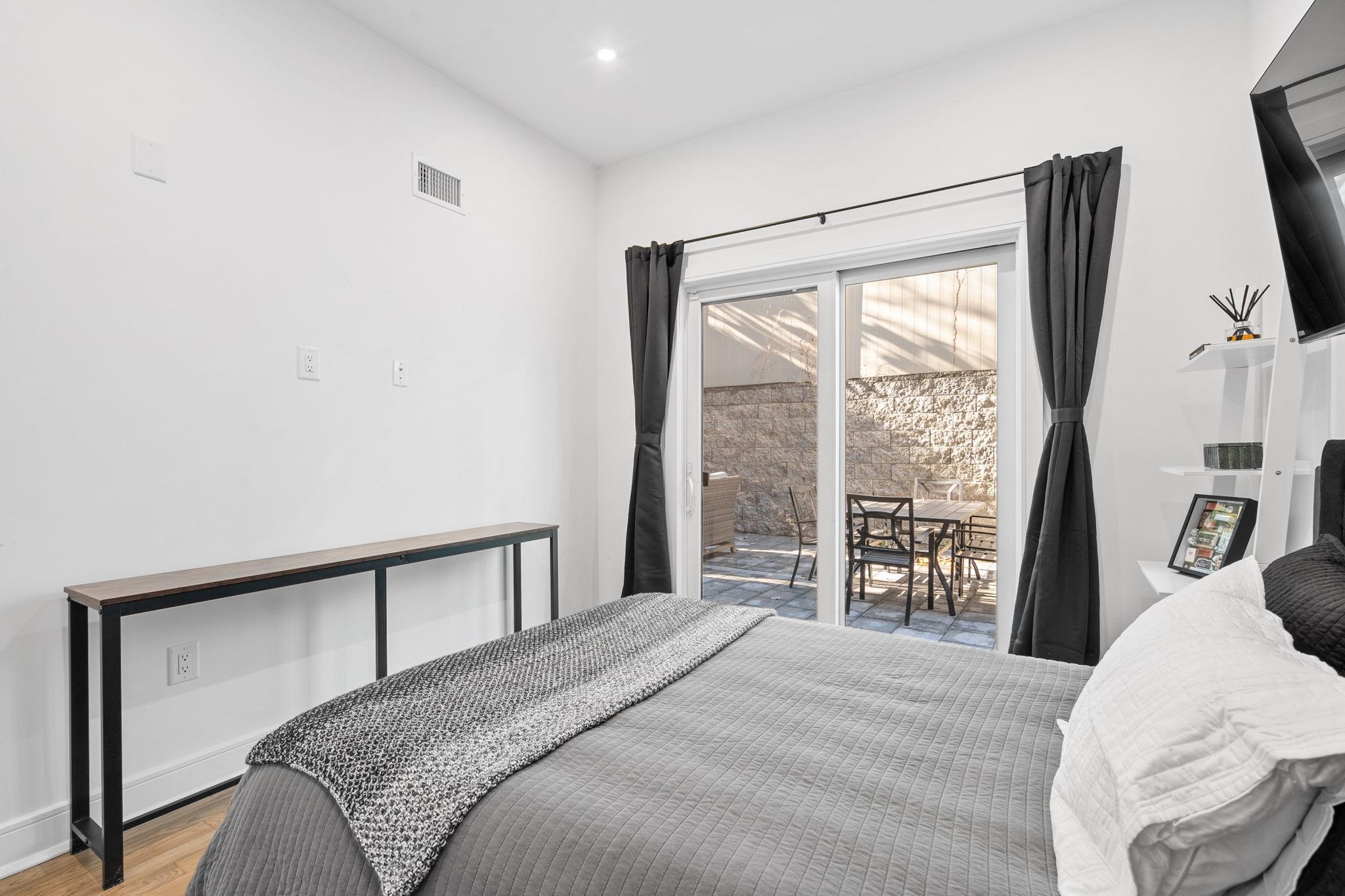 151 WEBSTER AVE Unit: 101