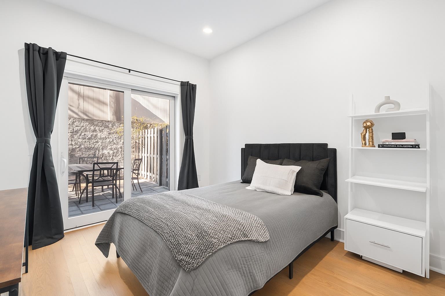 151 WEBSTER AVE Unit: 101