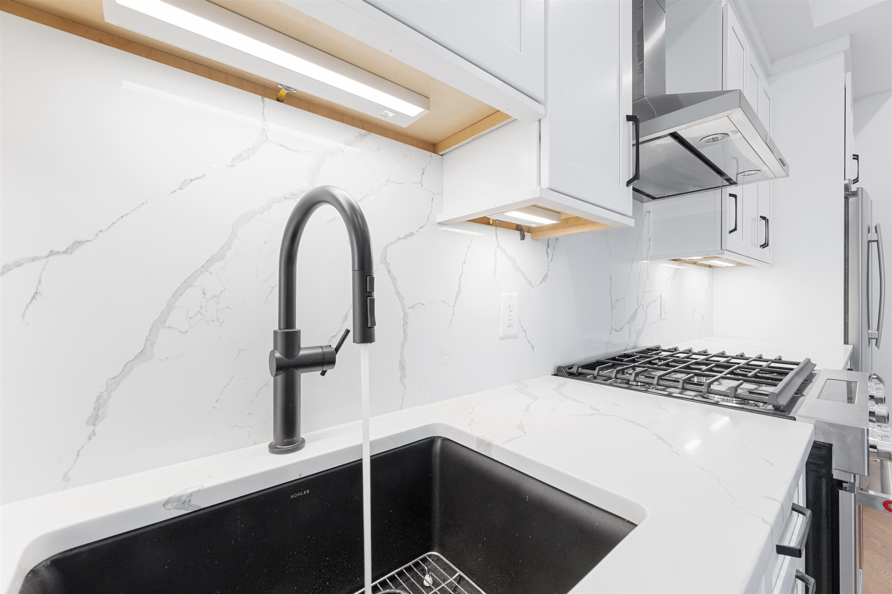 151 WEBSTER AVE Unit: 101