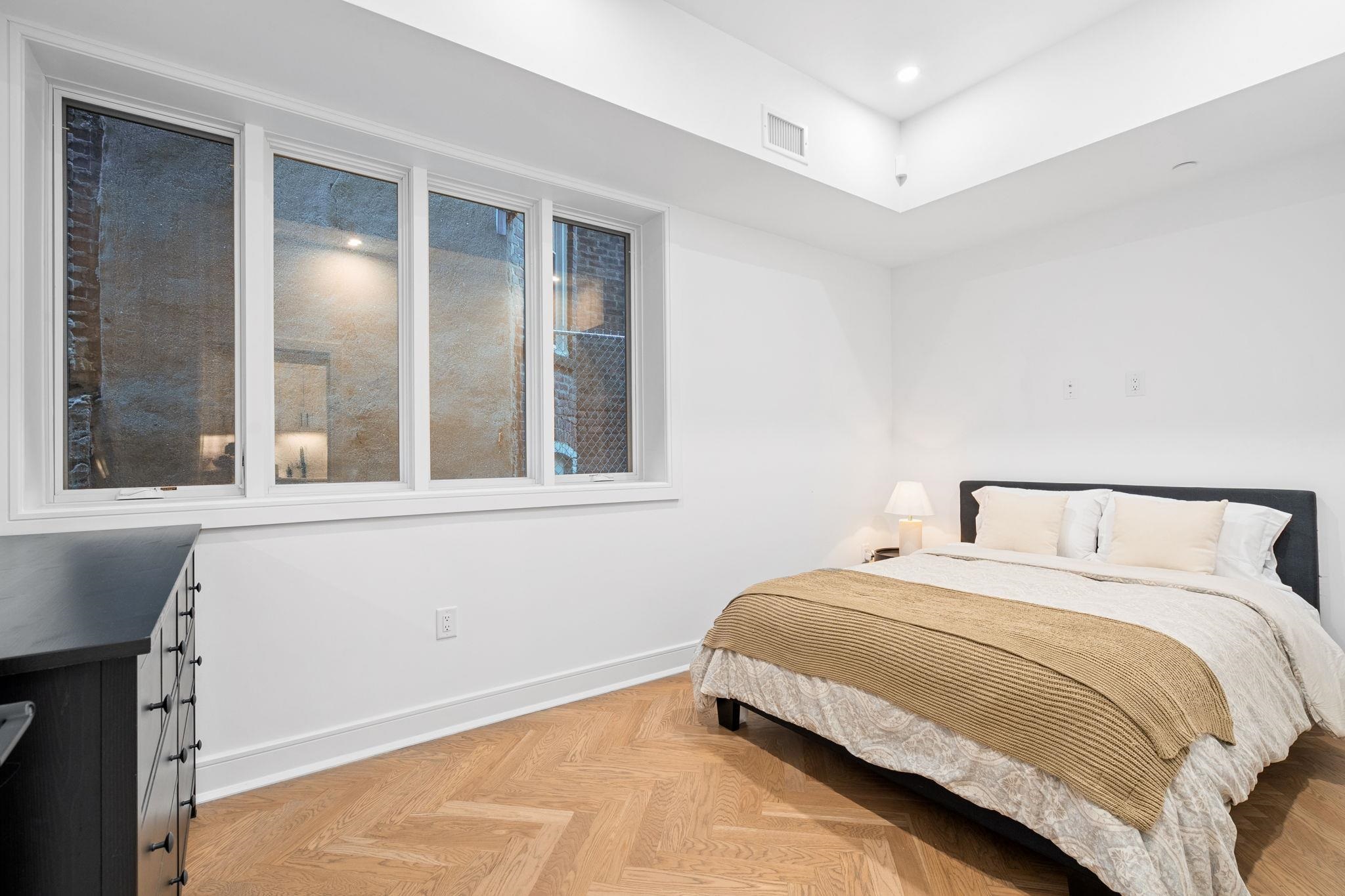 151 WEBSTER AVE Unit: 101