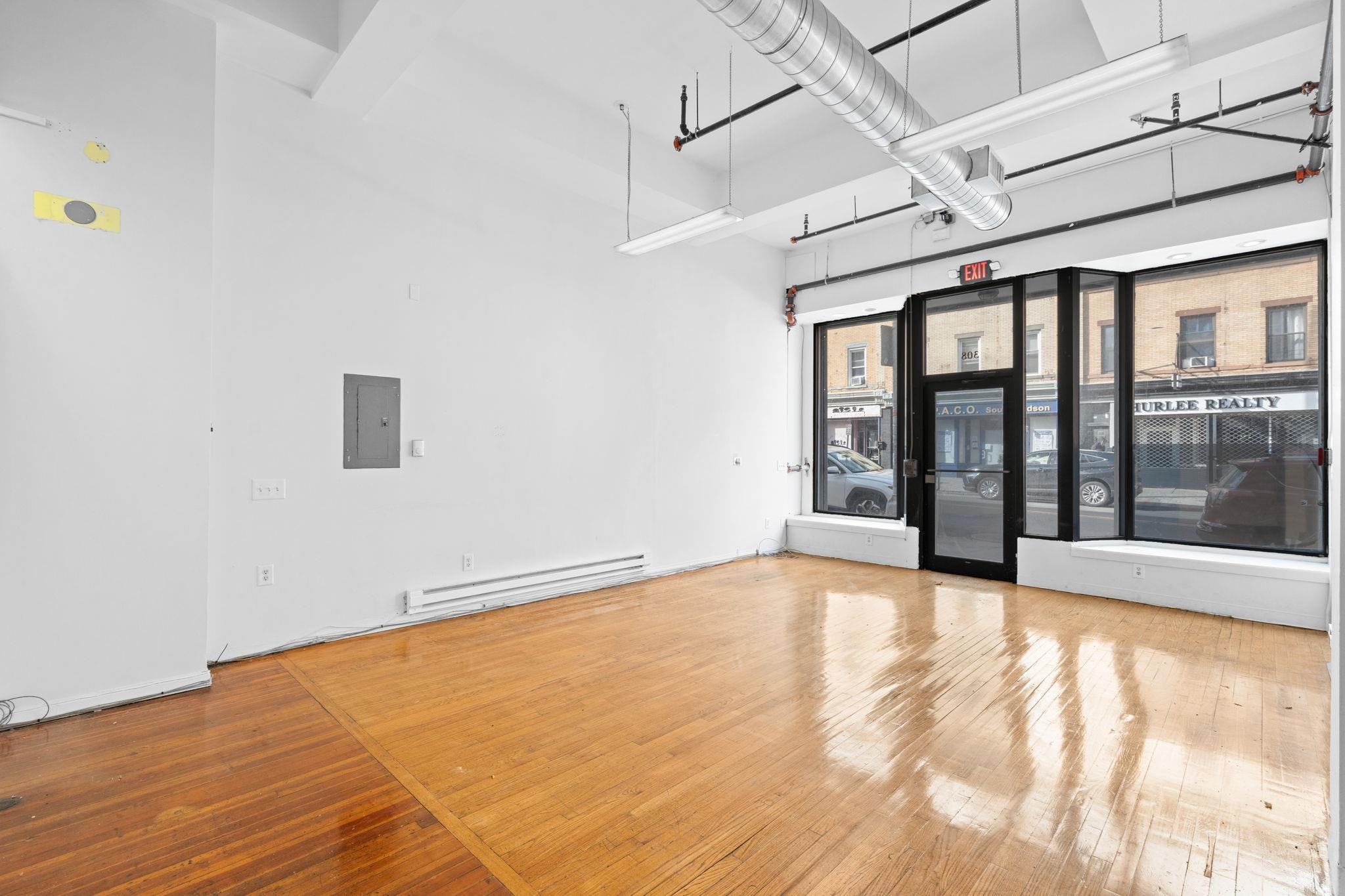 308 MARTIN LUTHER KING BLVD