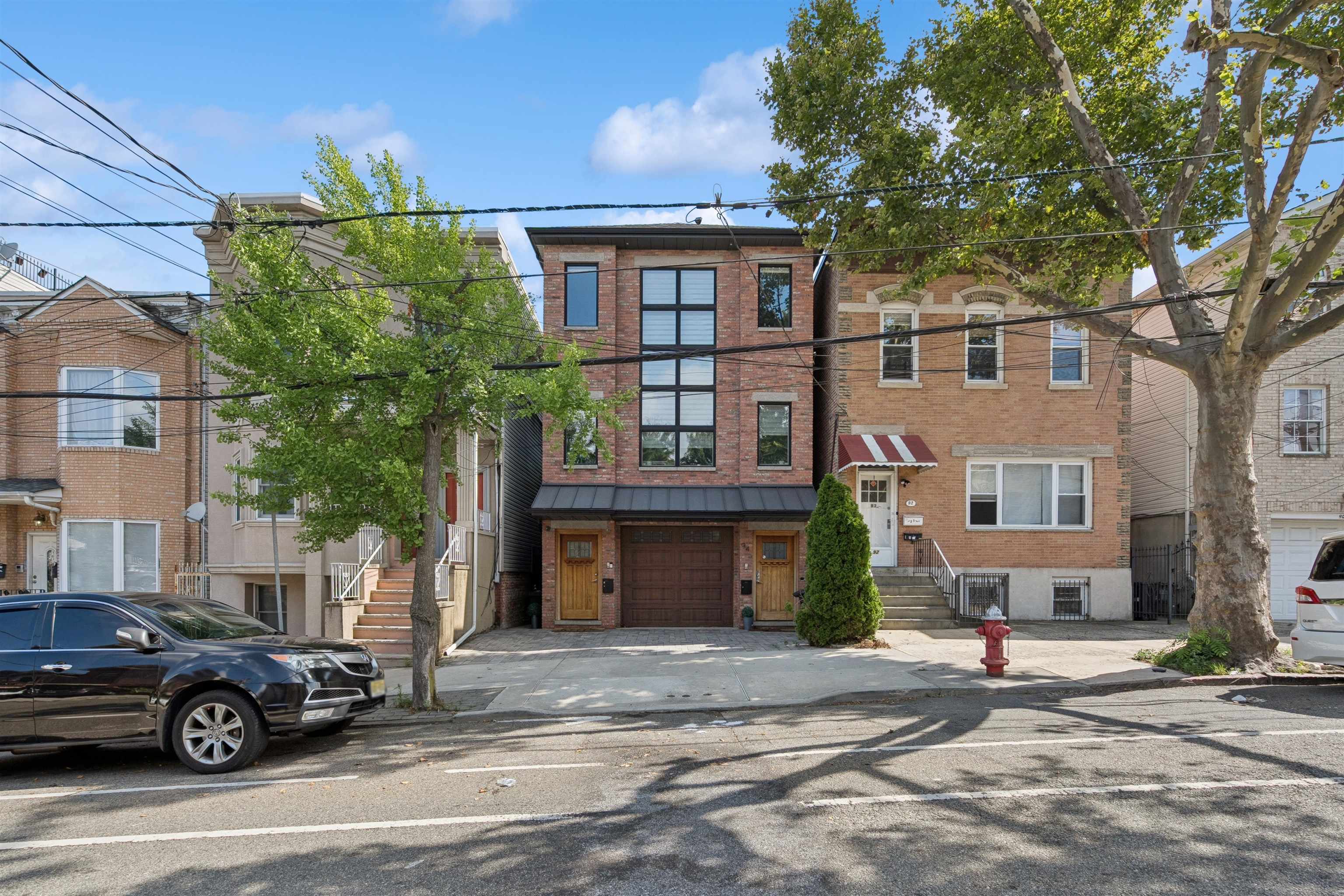 94 LEONARD ST Unit: 2