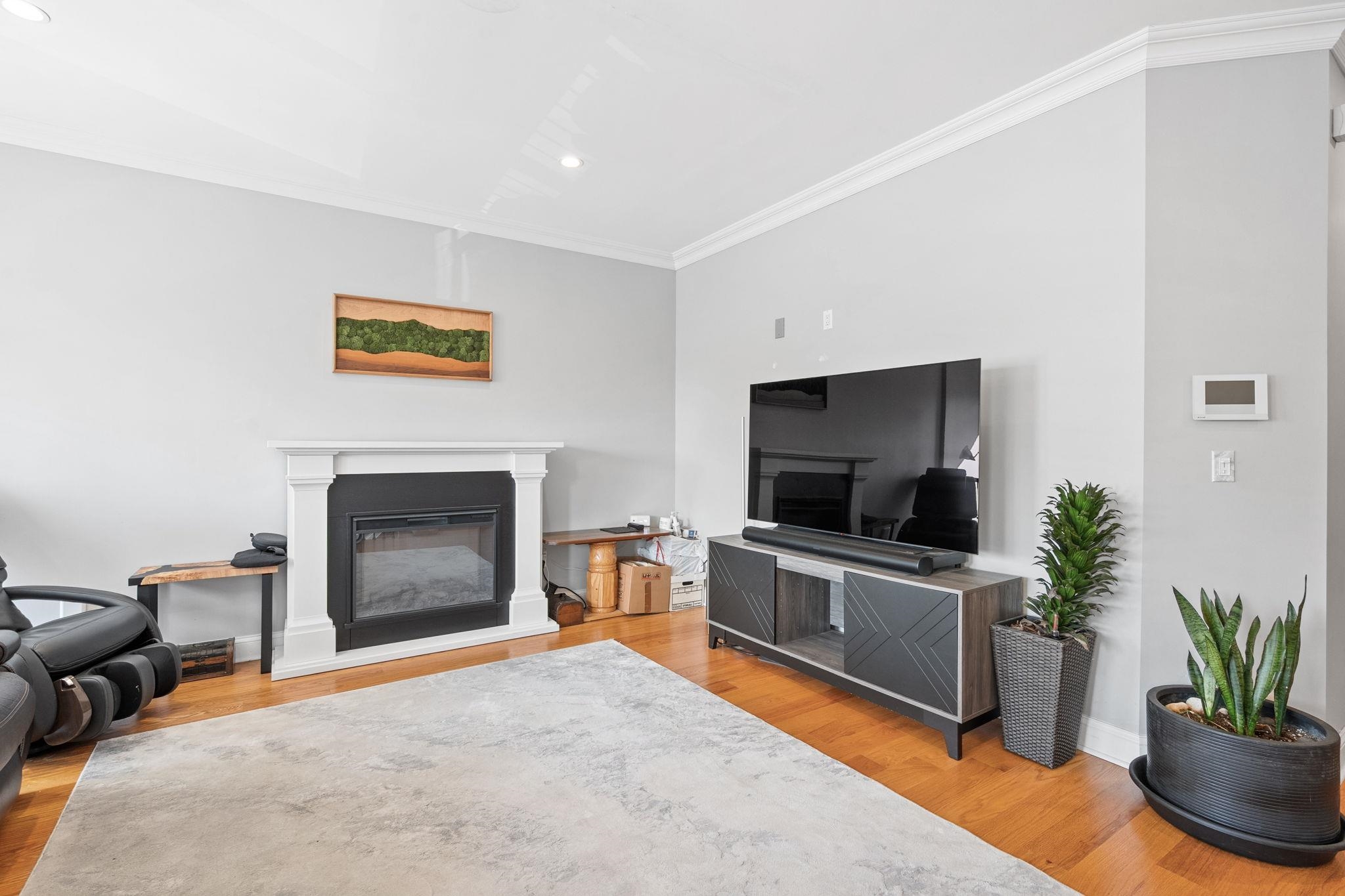 94 LEONARD ST Unit: 2