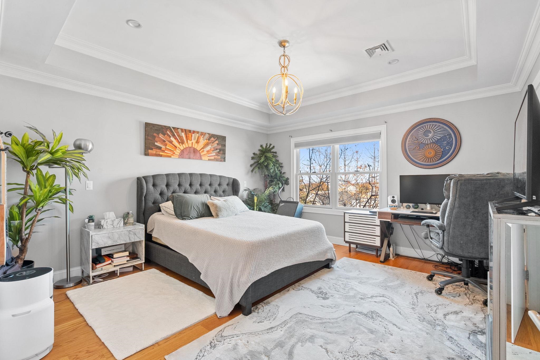 94 LEONARD ST Unit: 2