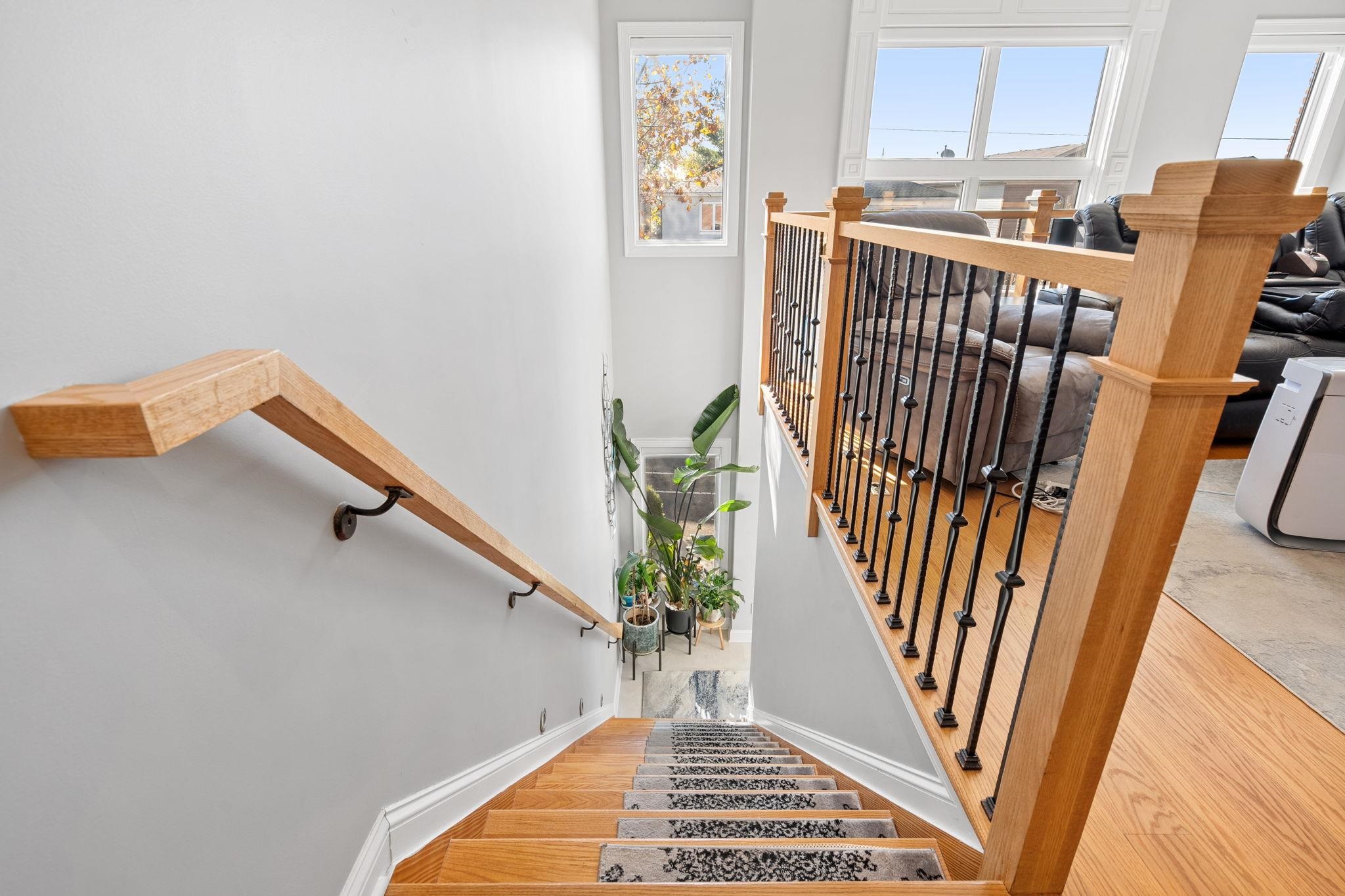 94 LEONARD ST Unit: 2