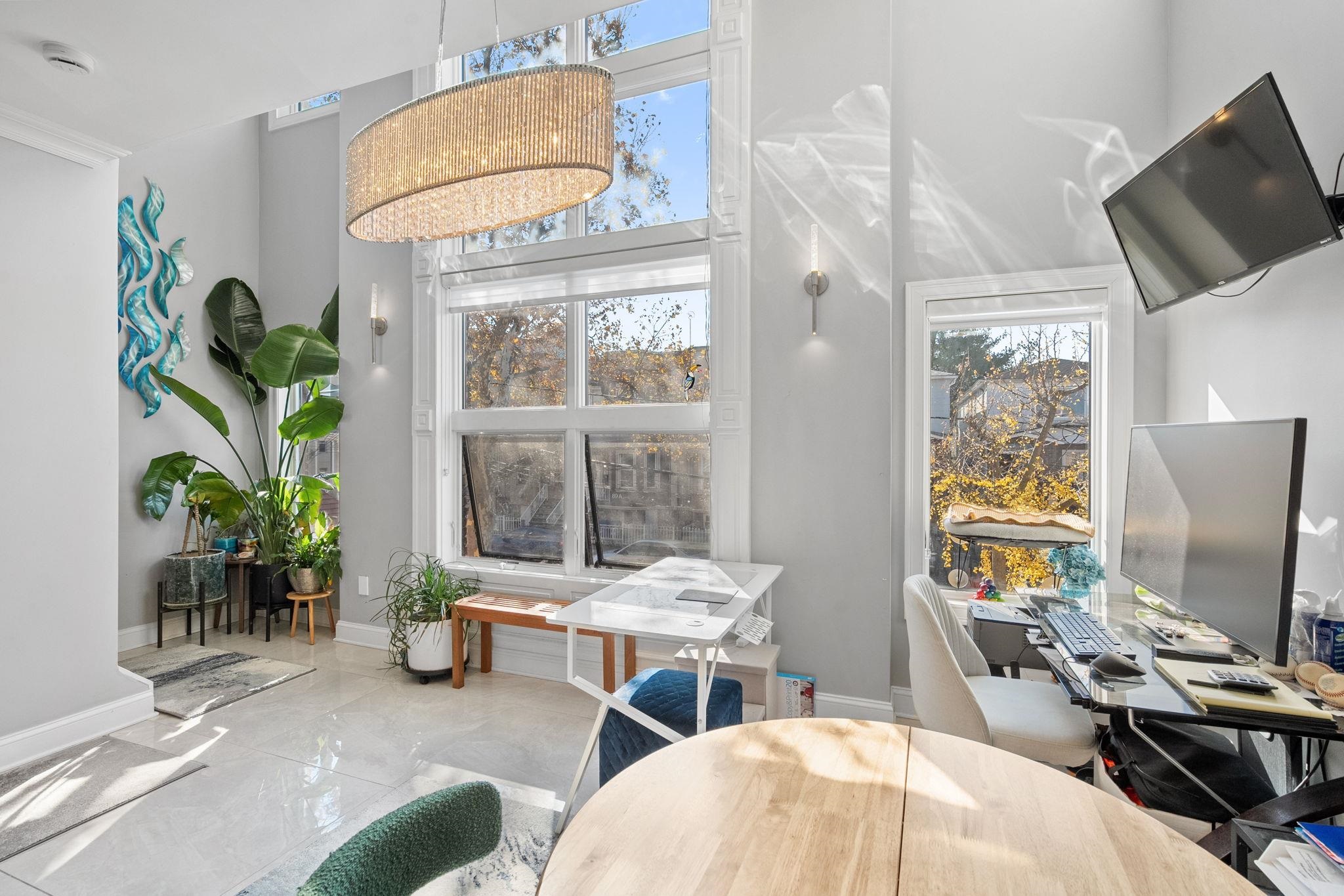 94 LEONARD ST Unit: 2