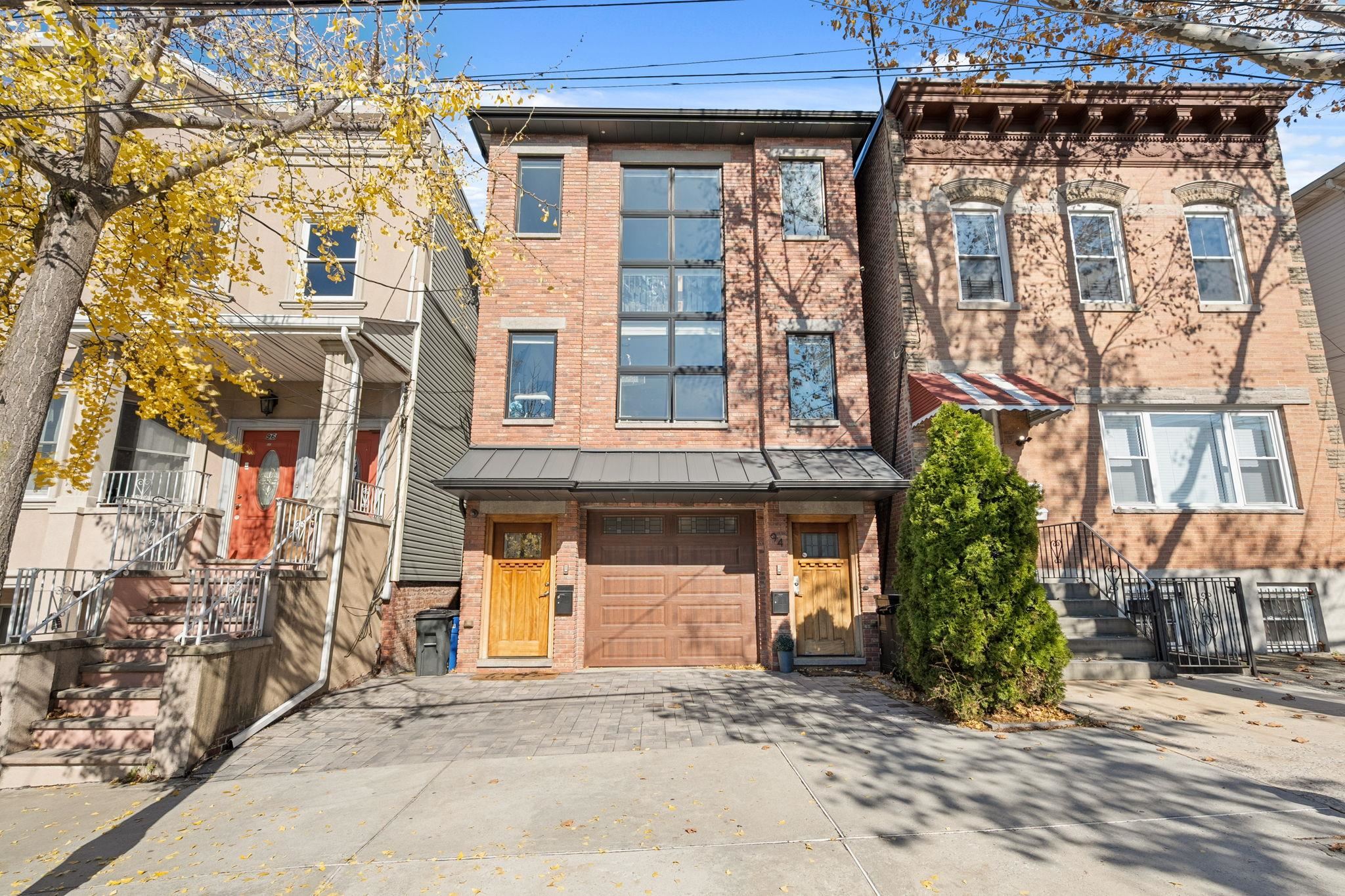 94 LEONARD ST Unit: 2