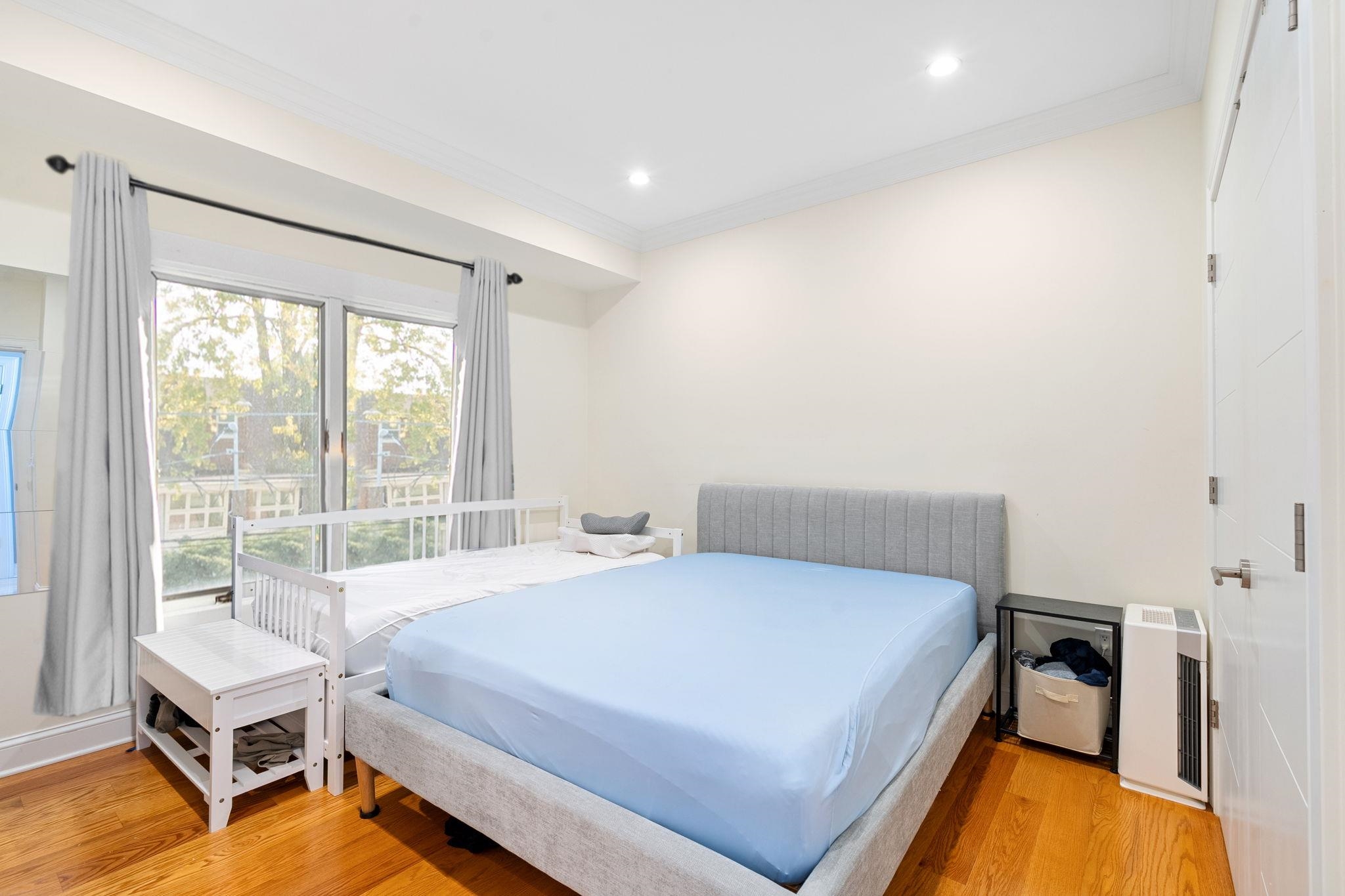 94 LEONARD ST Unit: 2