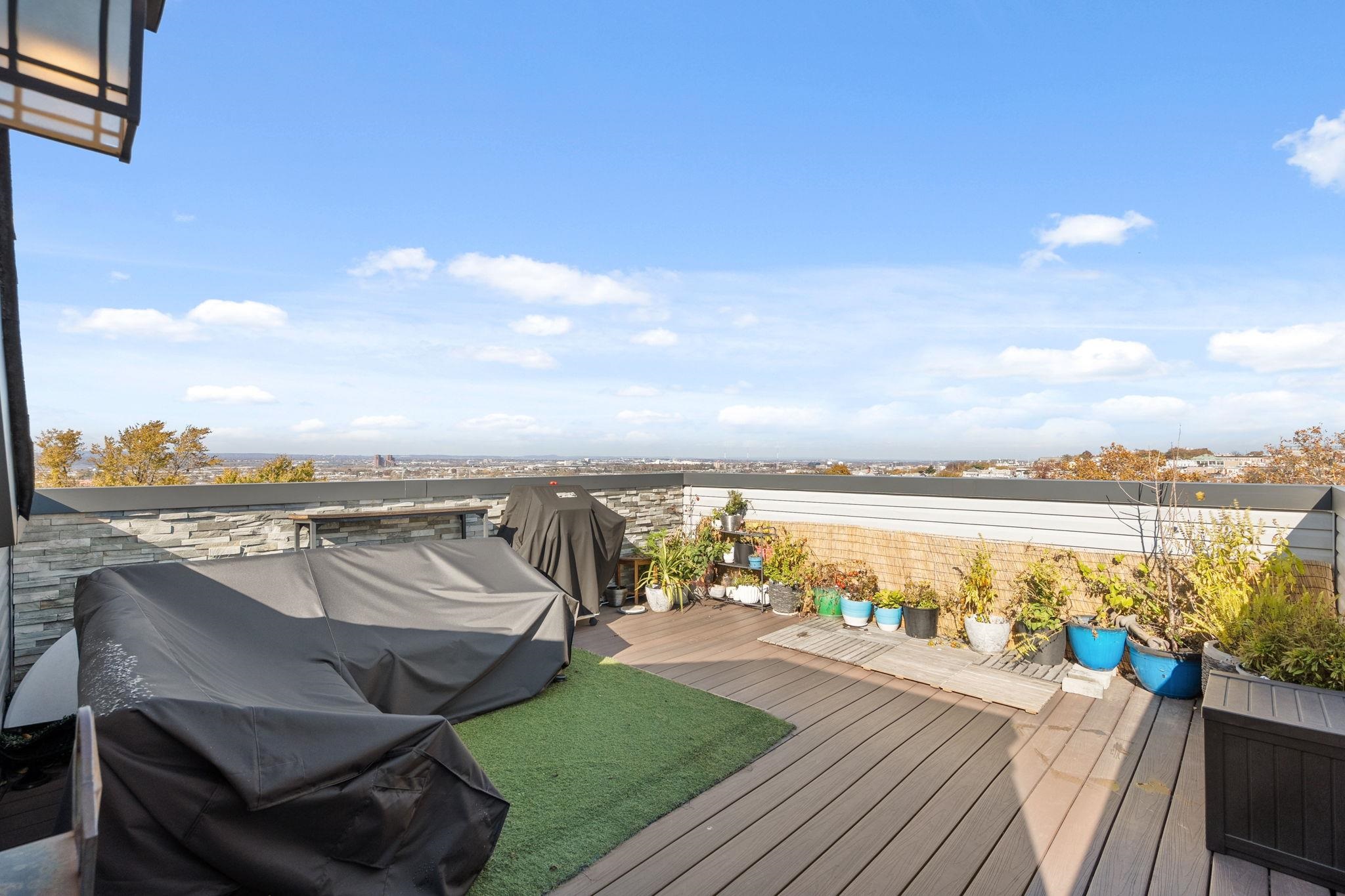 94 LEONARD ST Unit: 2