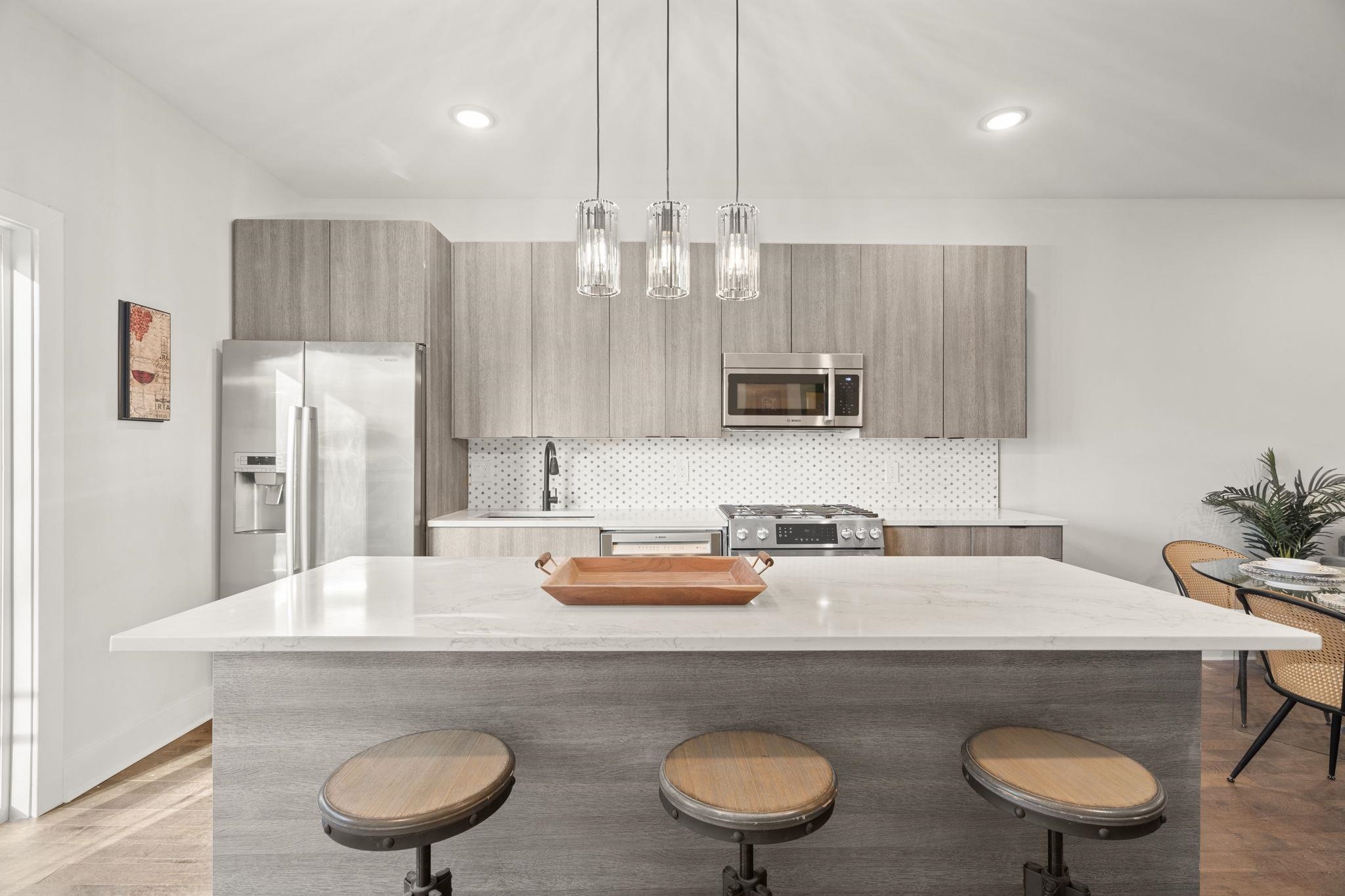 547 PALISADE AVE Unit: 3