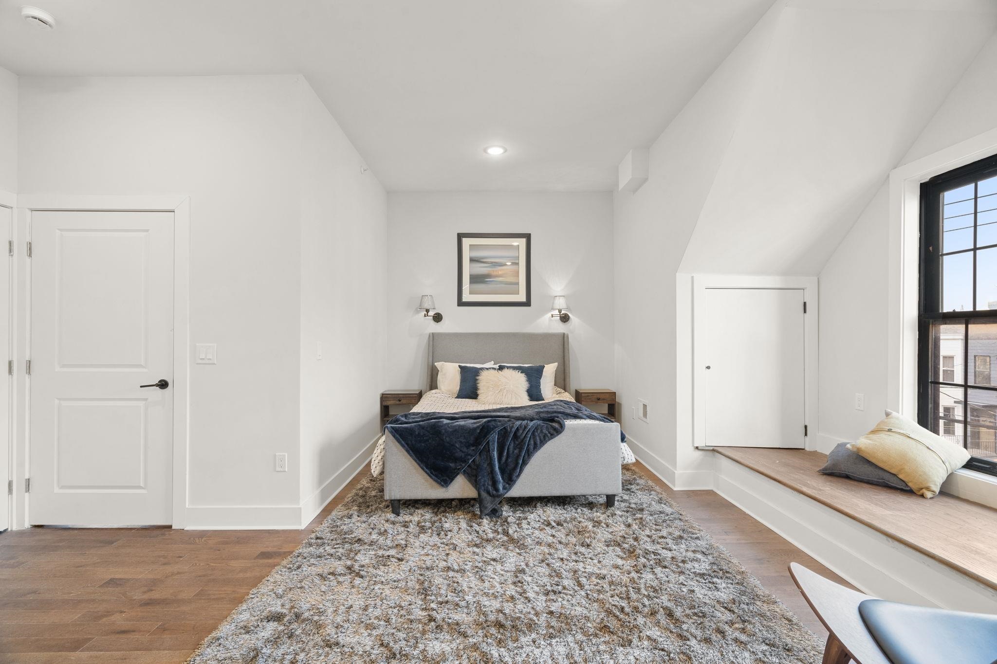 547 PALISADE AVE Unit: 3