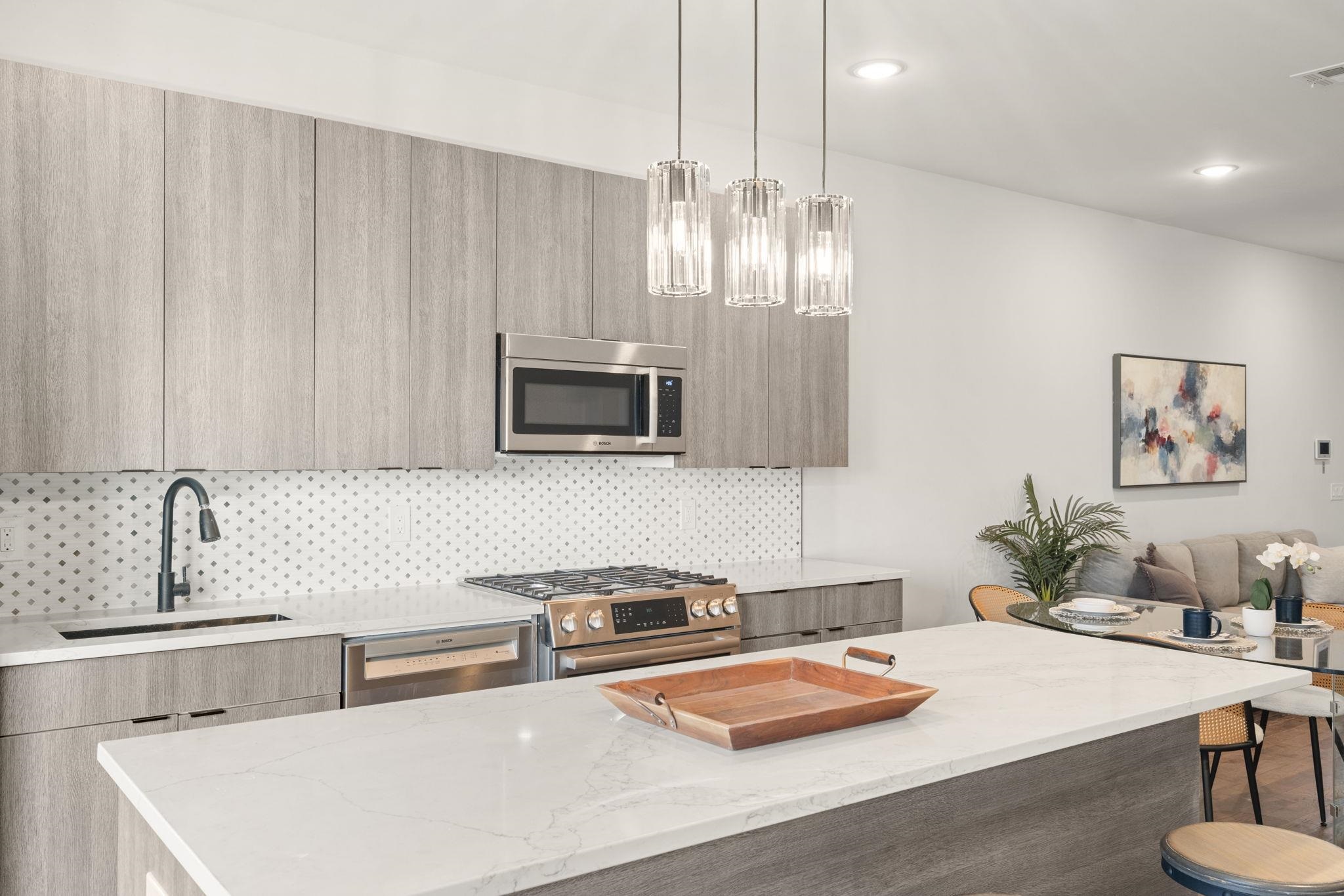 547 PALISADE AVE Unit: 3