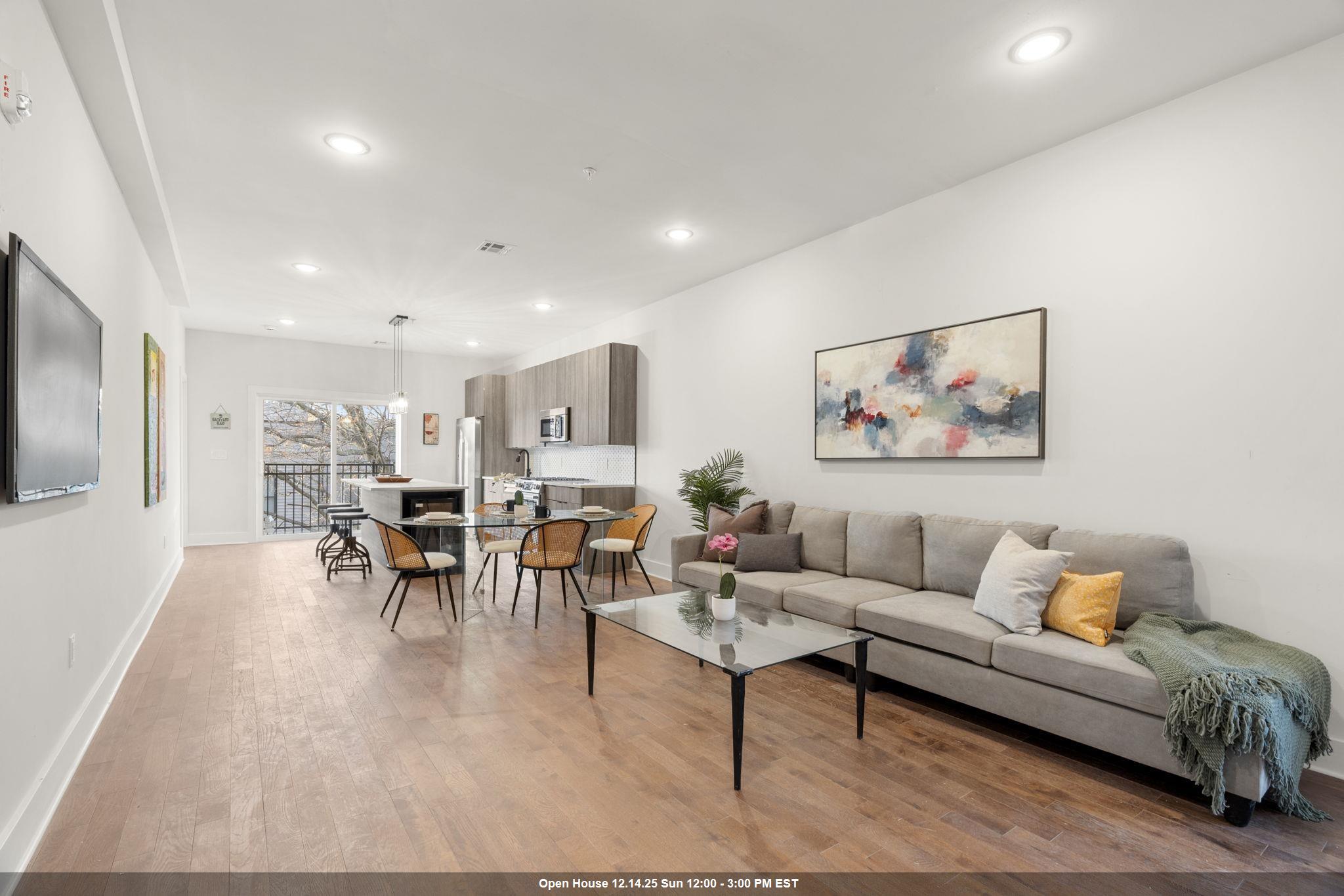 547 PALISADE AVE Unit: 3
