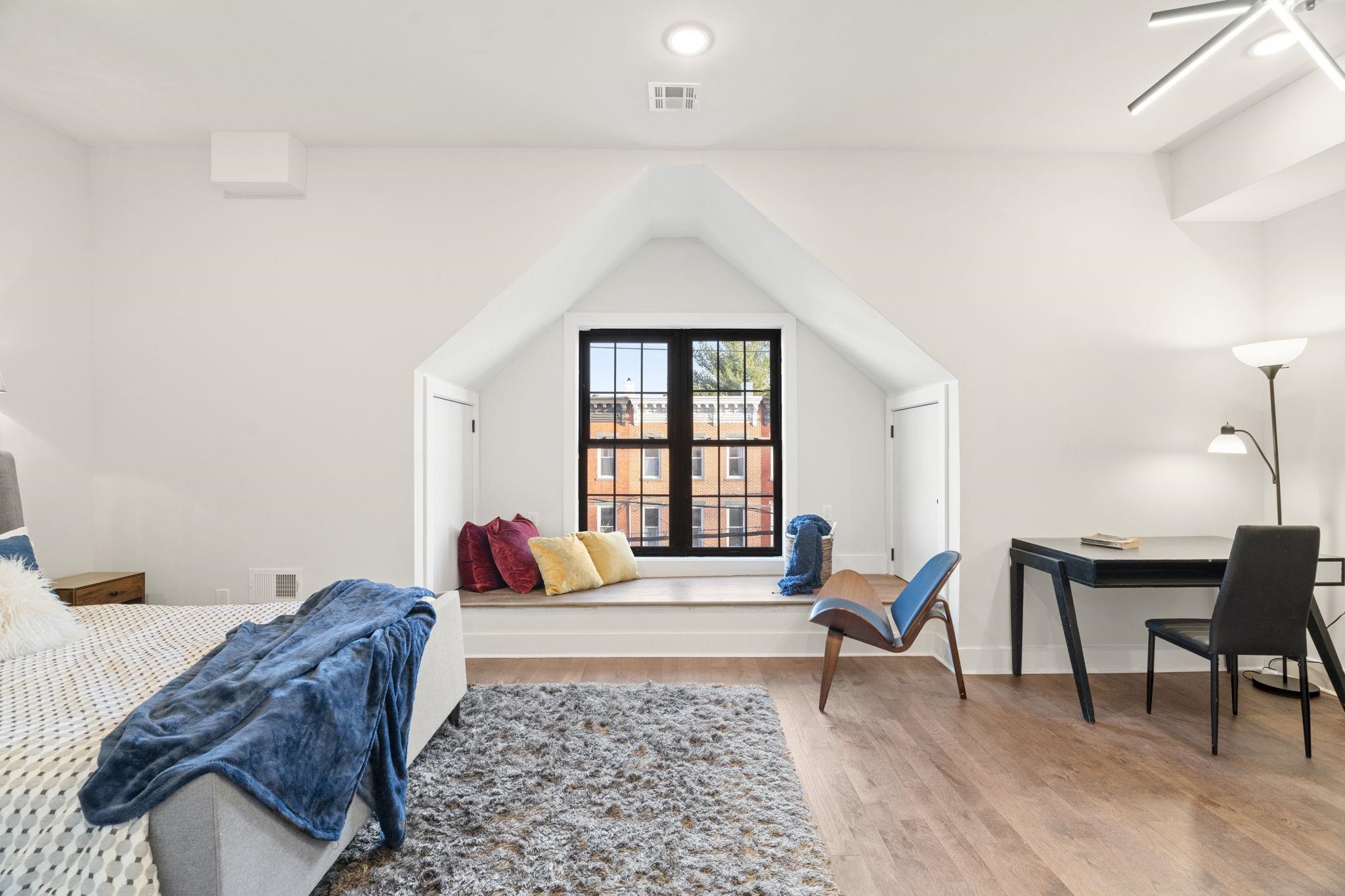 547 PALISADE AVE Unit: 3