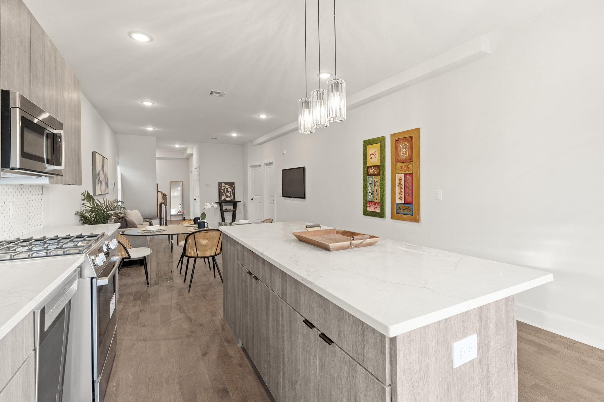 547 PALISADE AVE Unit: 3