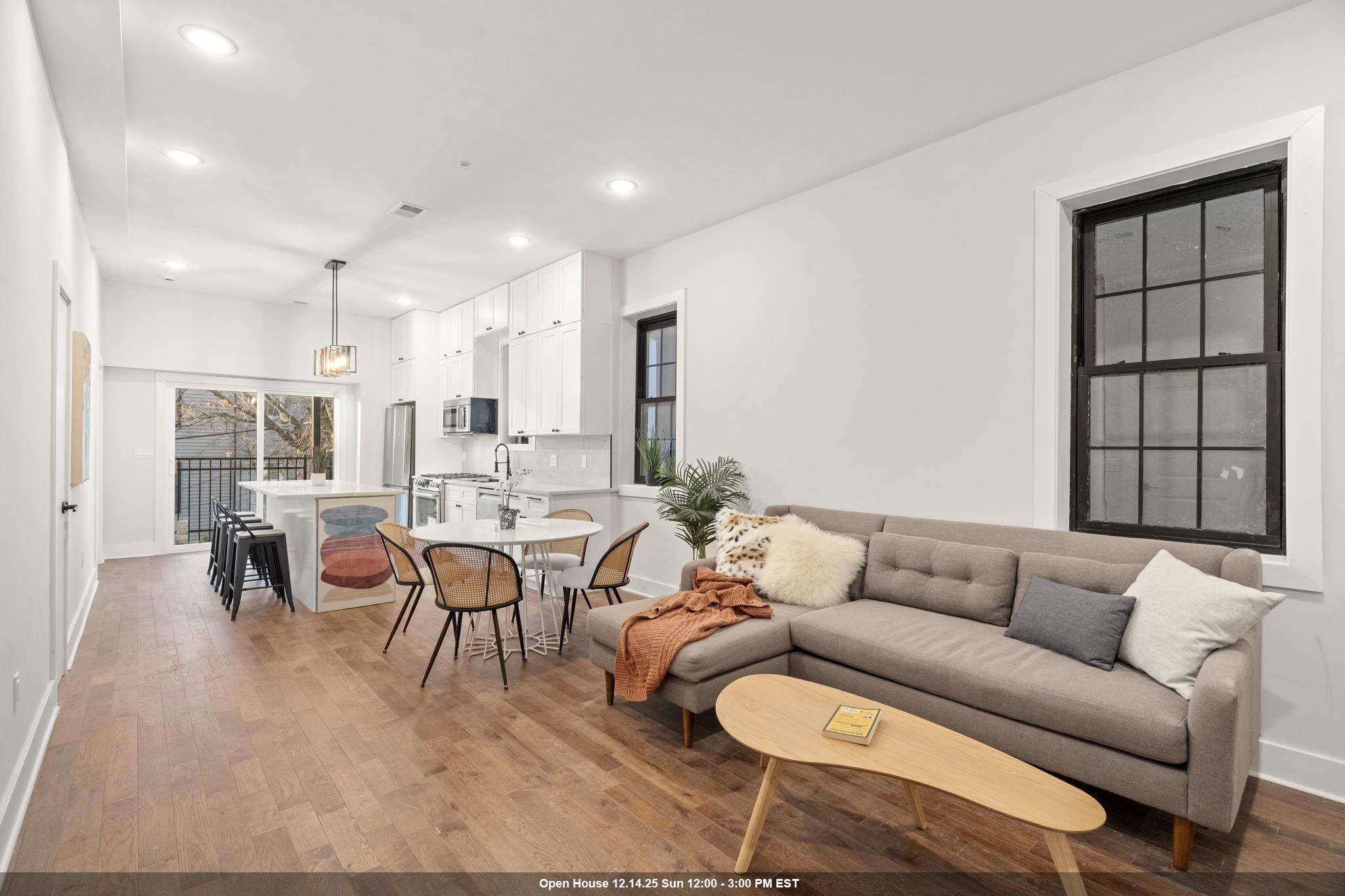 547 PALISADE AVE Unit: 2