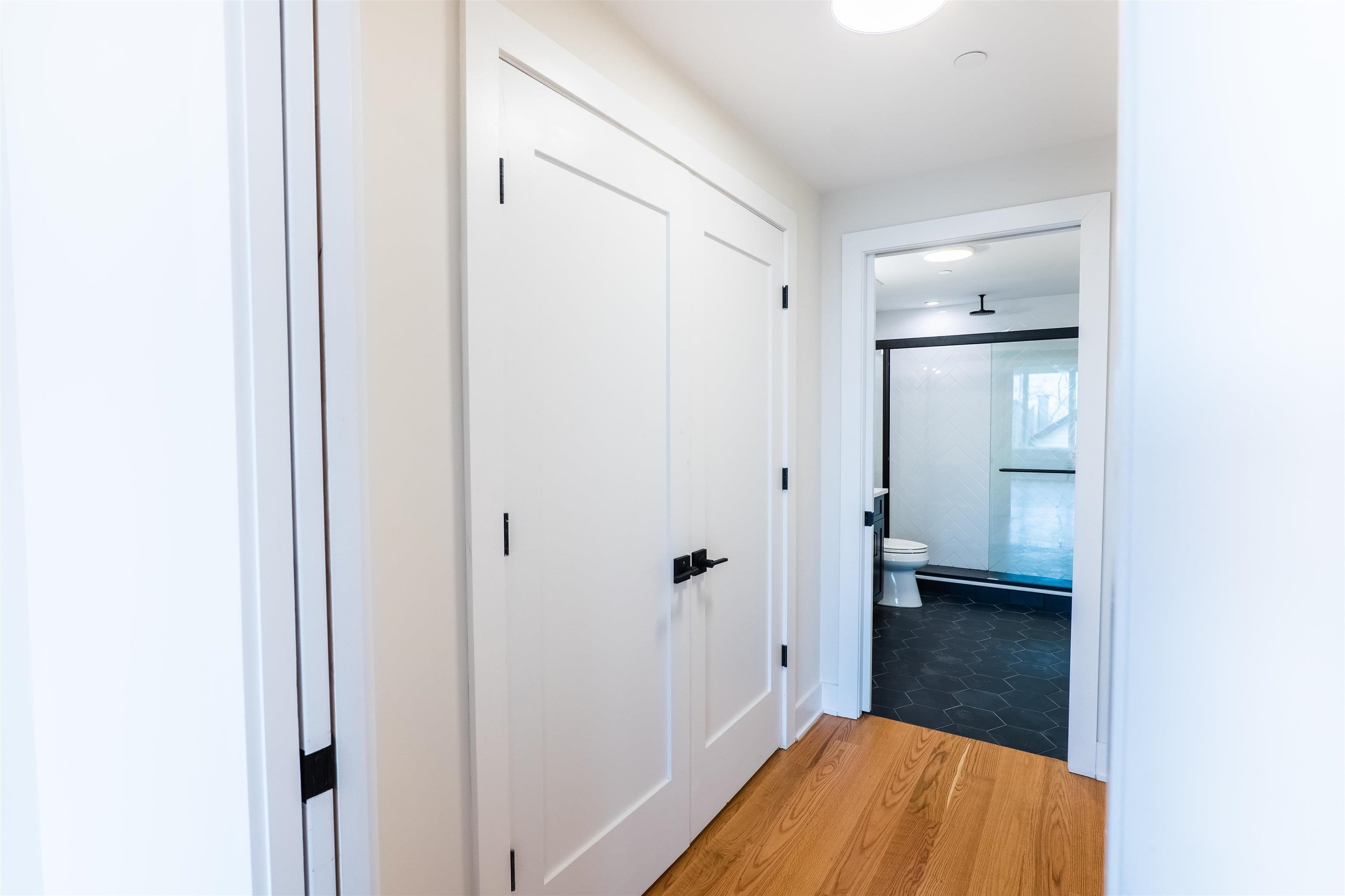 520 PALISADE AVE Unit: 301