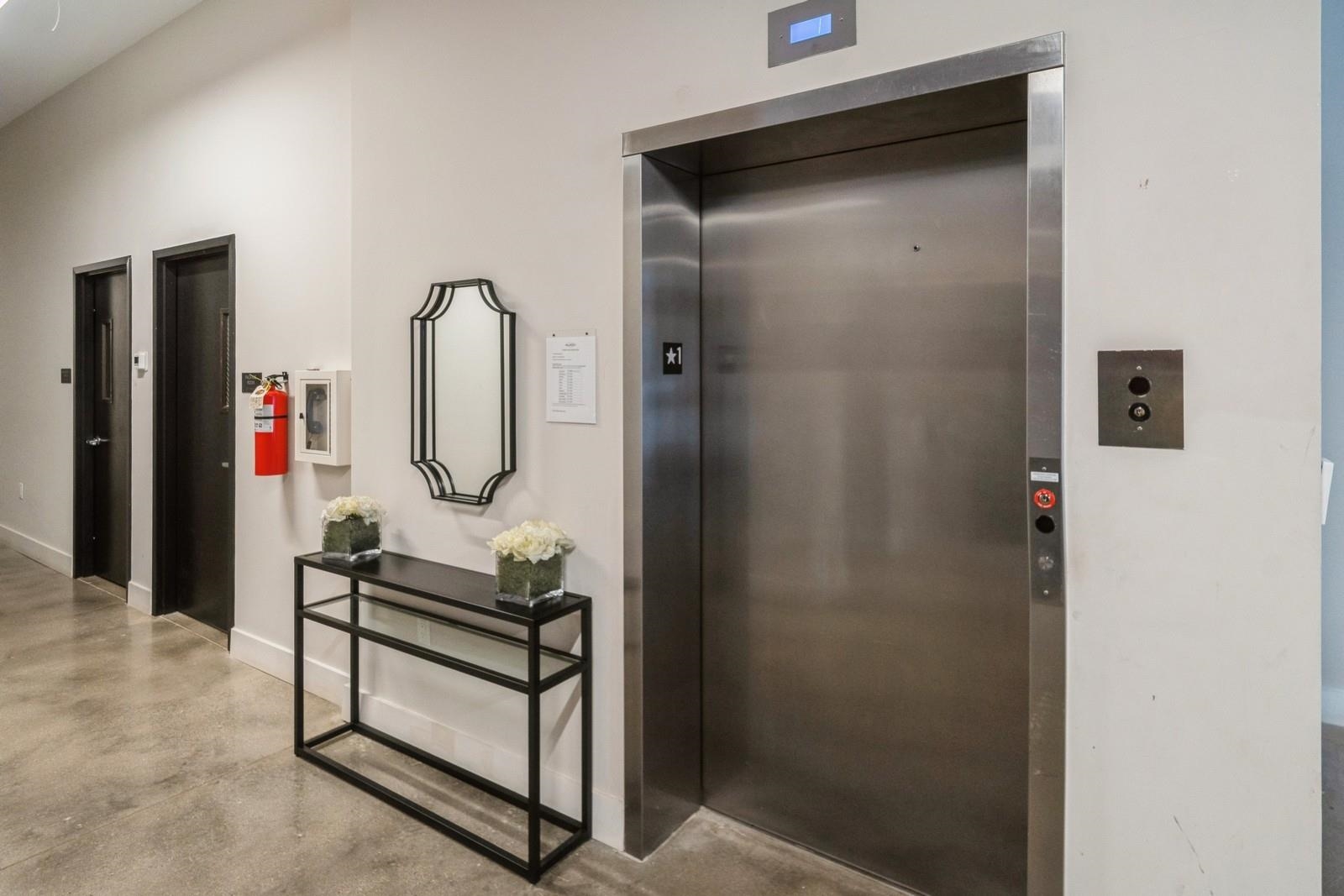 520 PALISADE AVE Unit: 301