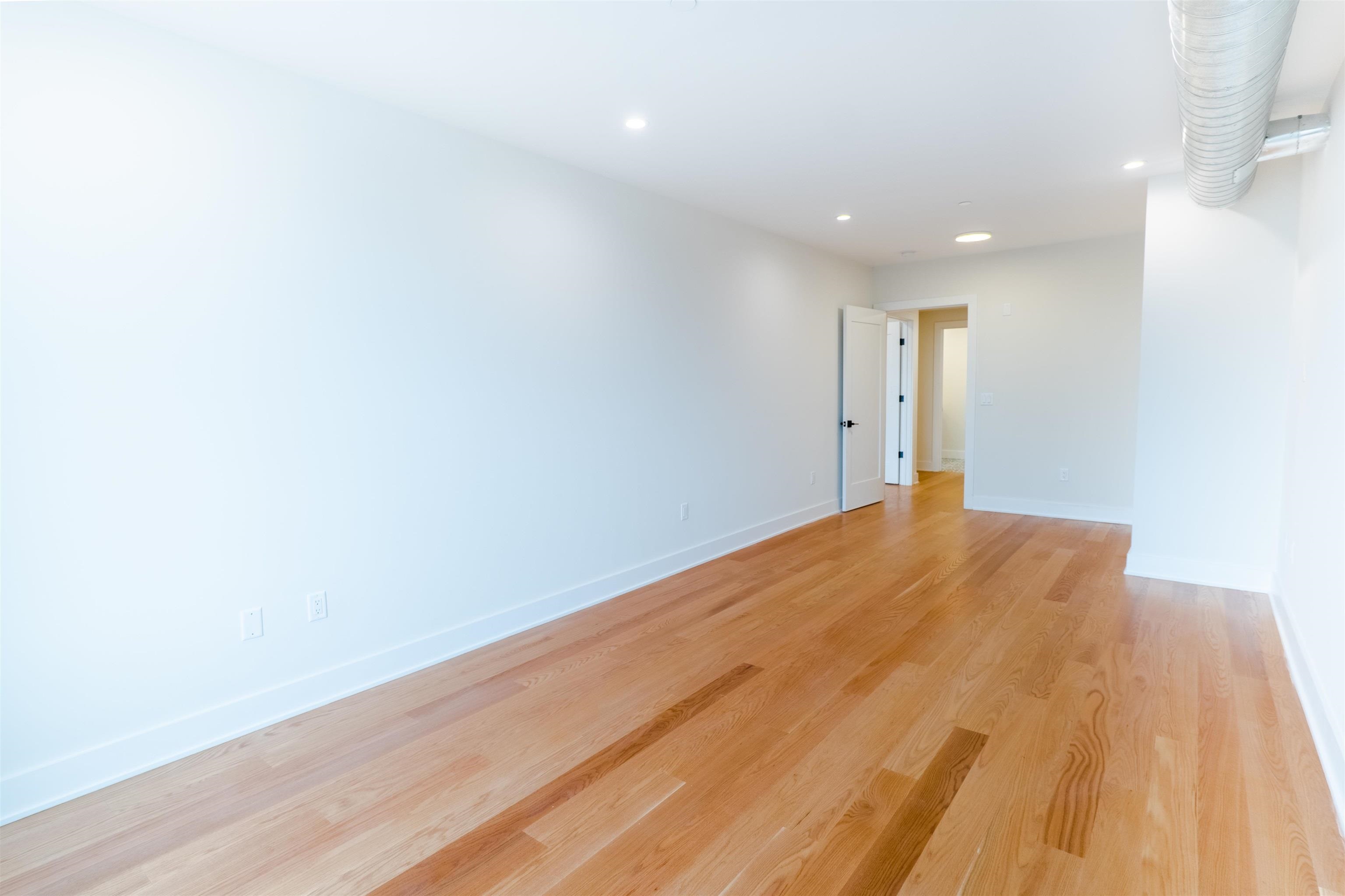 520 PALISADE AVE Unit: 301