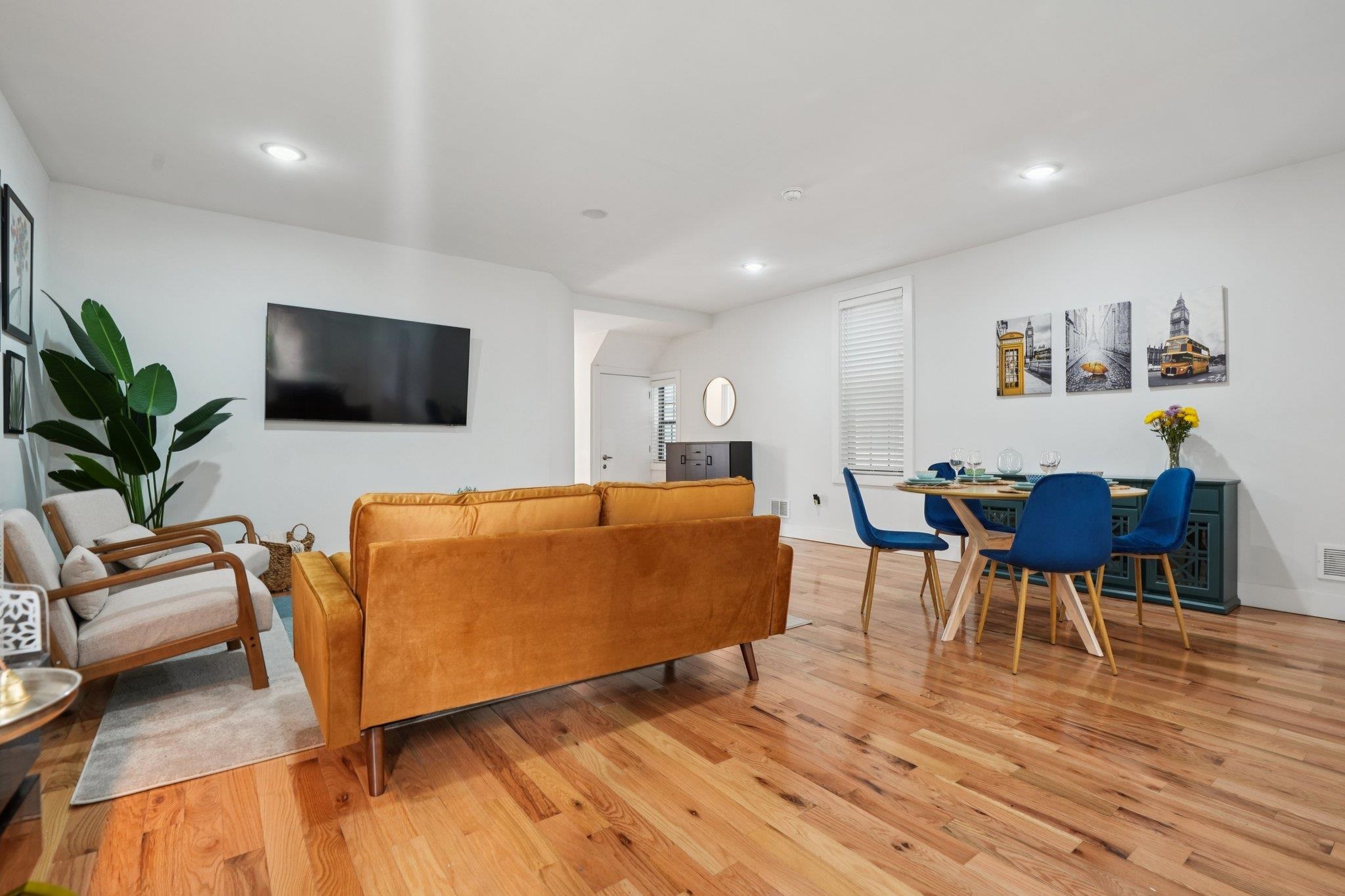 72 COLUMBIA AVE Unit: 1H