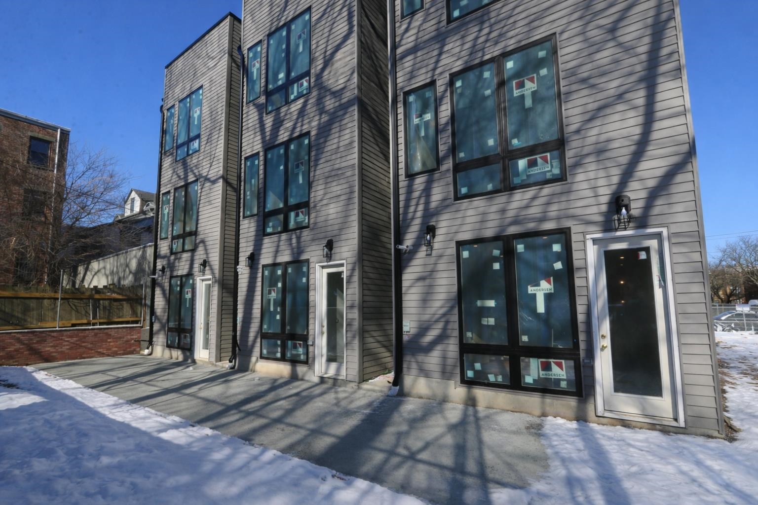 27 CLINTON AVE Unit: 1