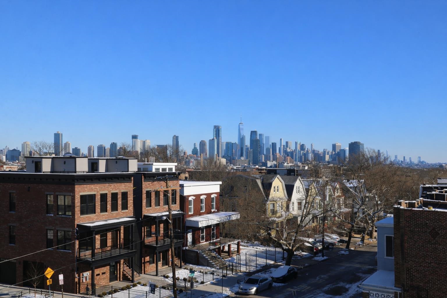 27 CLINTON AVE Unit: 1