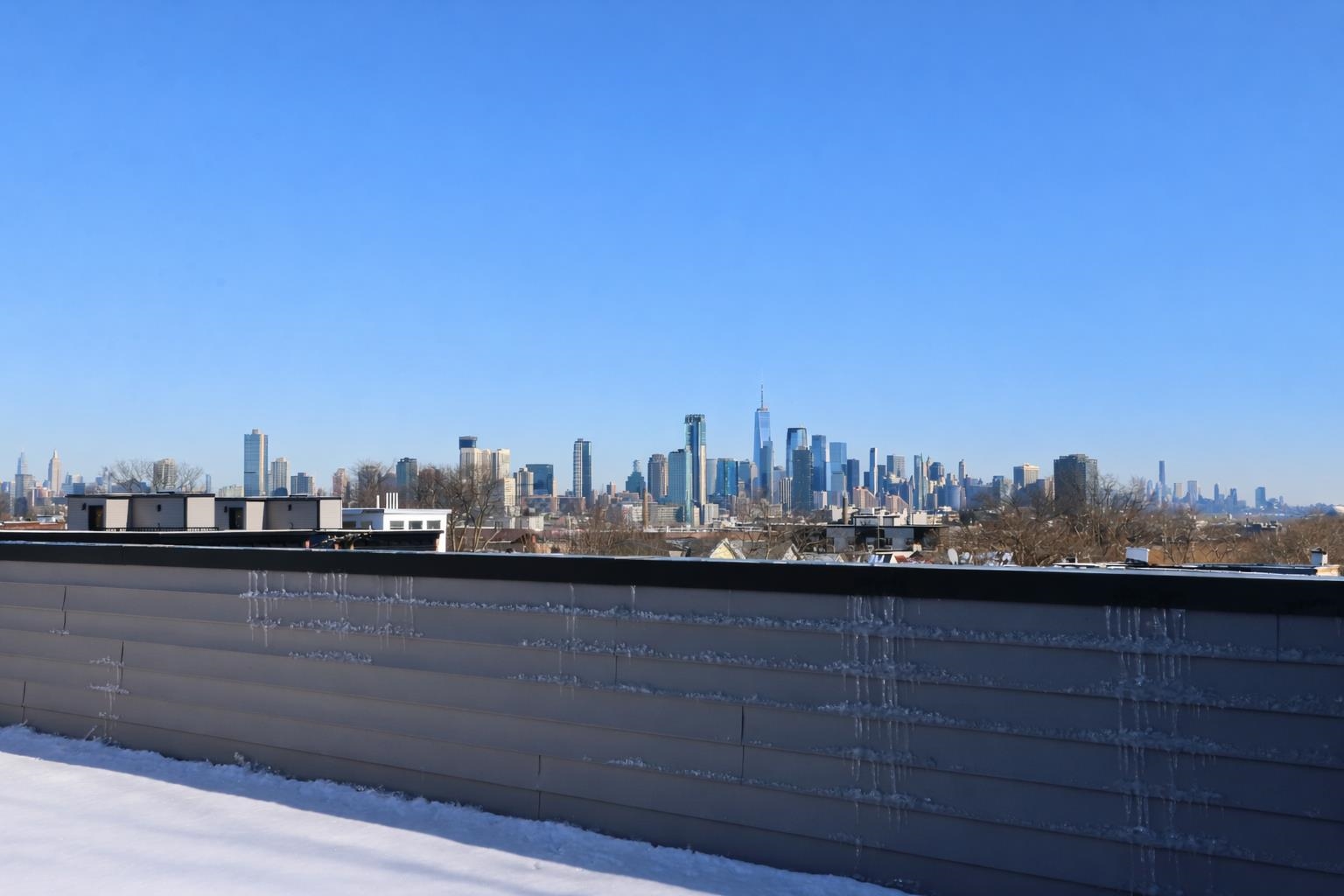 27 CLINTON AVE Unit: 1