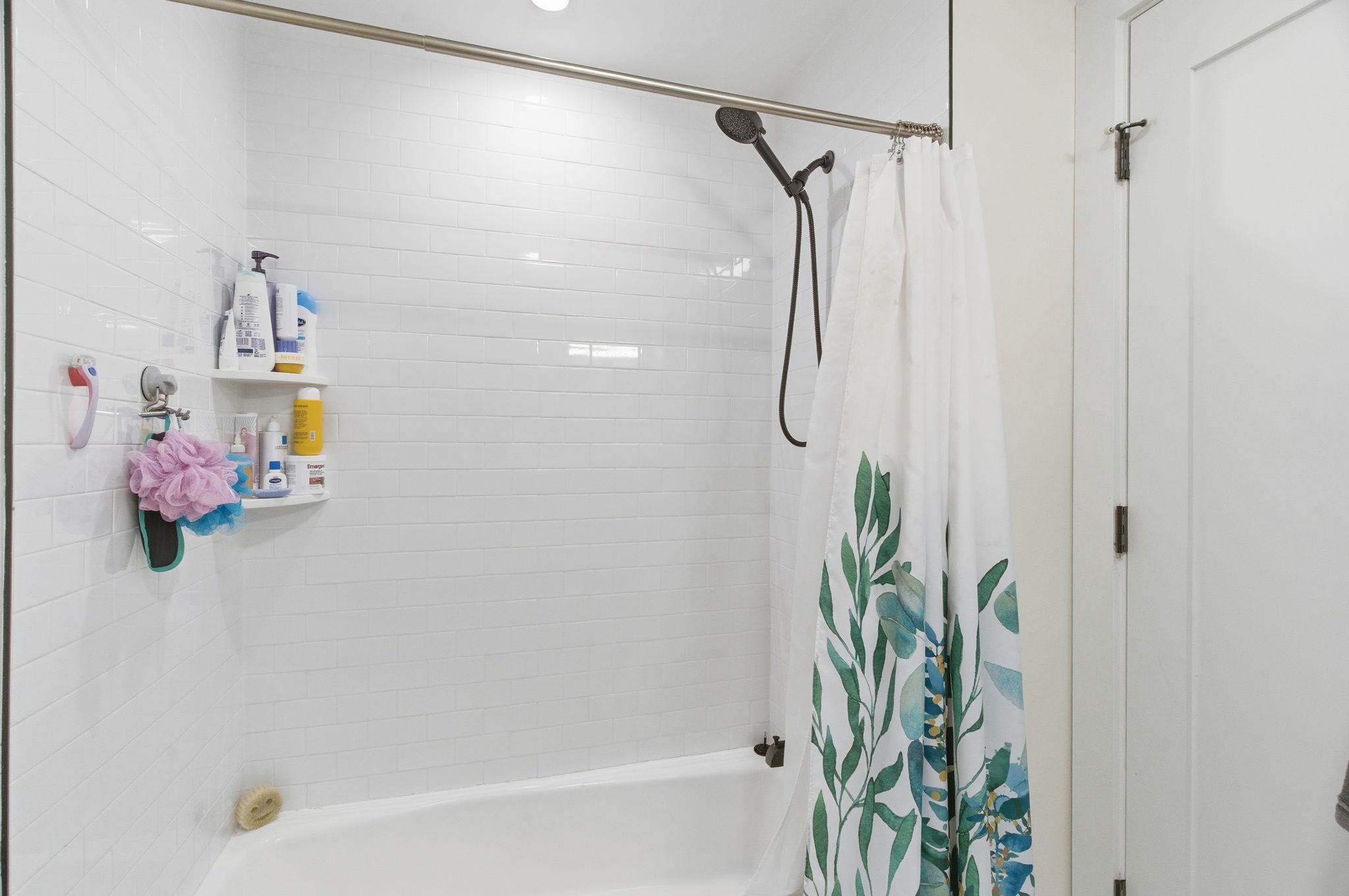 520 PALISADE AVE Unit: 301