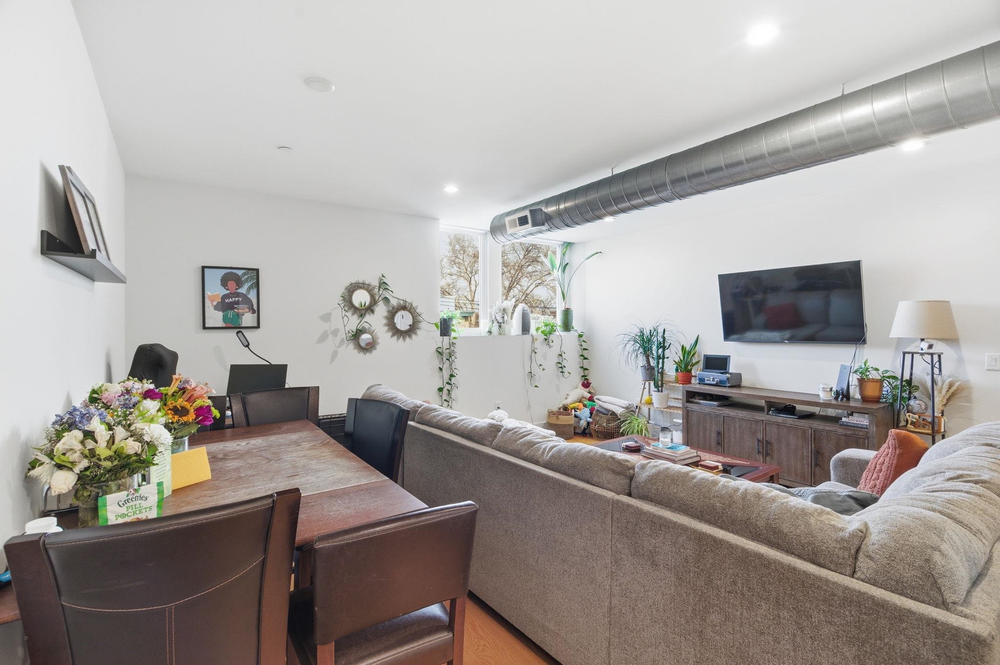 520 PALISADE AVE Unit: 301