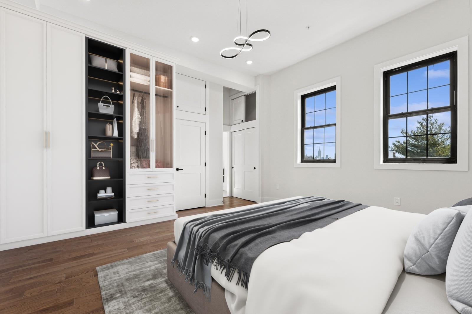 545 PALISADE AVE Unit: 1A