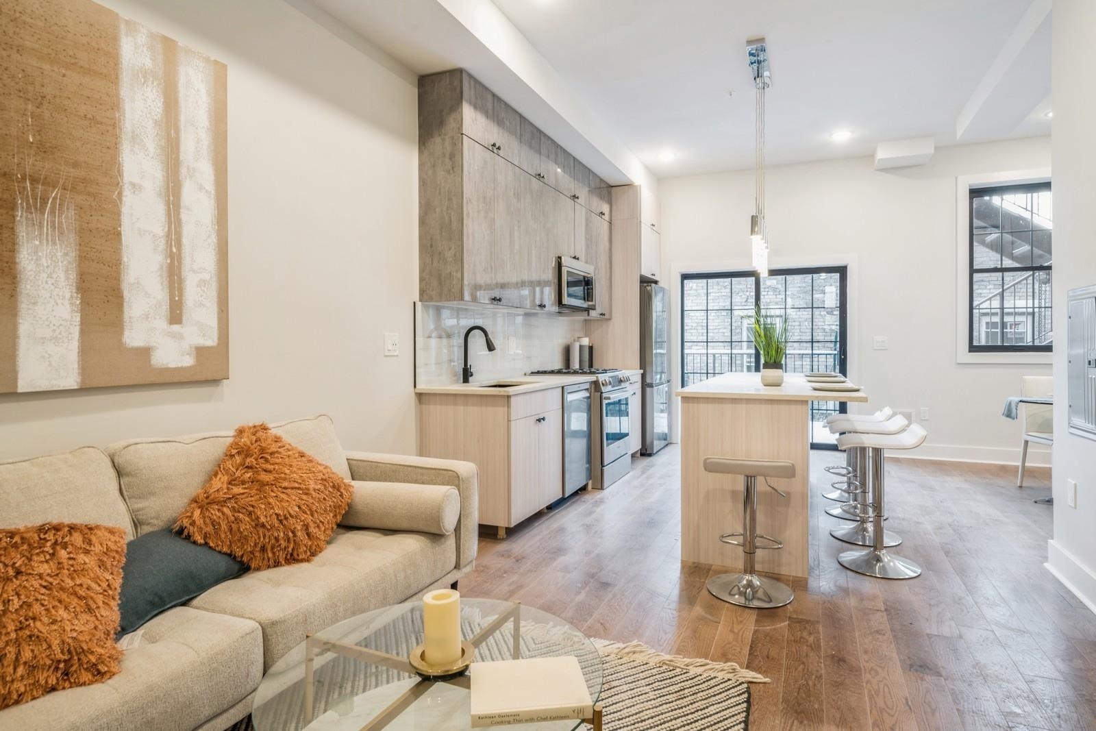 545 PALISADE AVE Unit: 1A