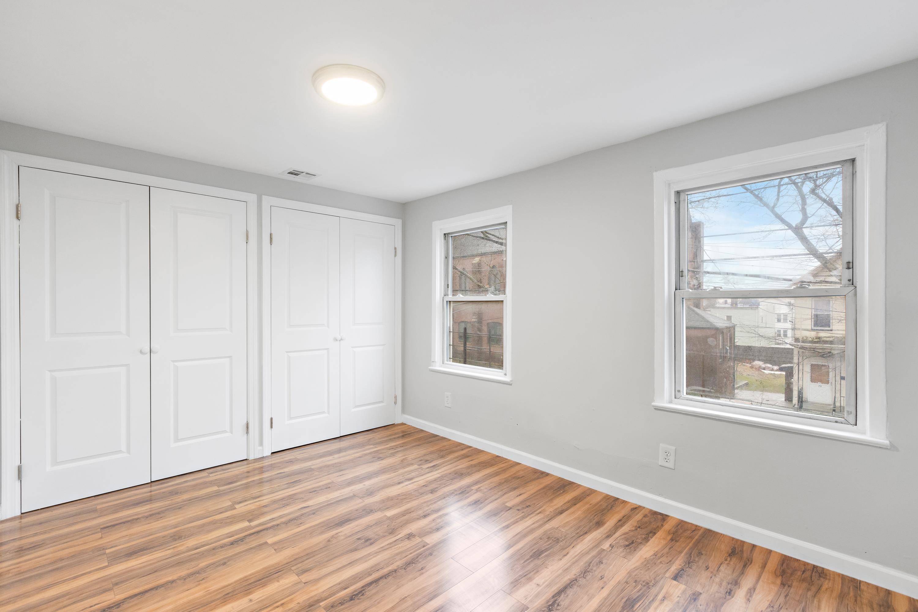 72 MCADOO AVE Unit: 2