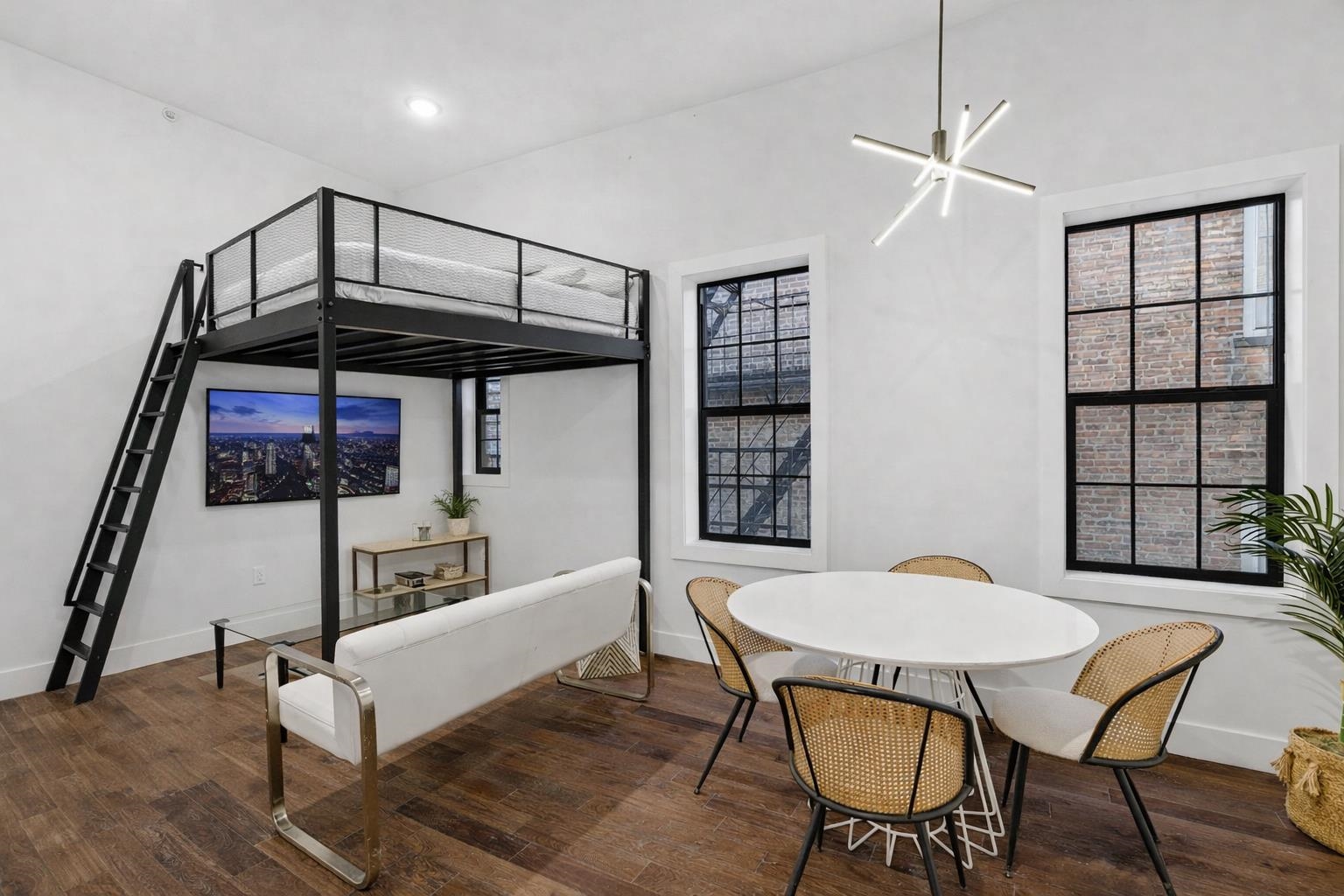 104 GLENWOOD AVE Unit: 302