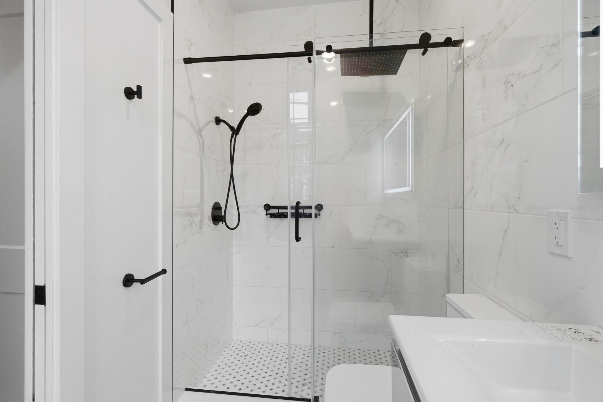 545 PALISADE AVE Unit: 2