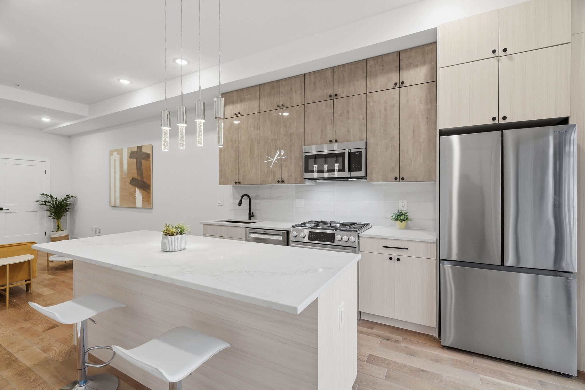 545 PALISADE AVE Unit: 2