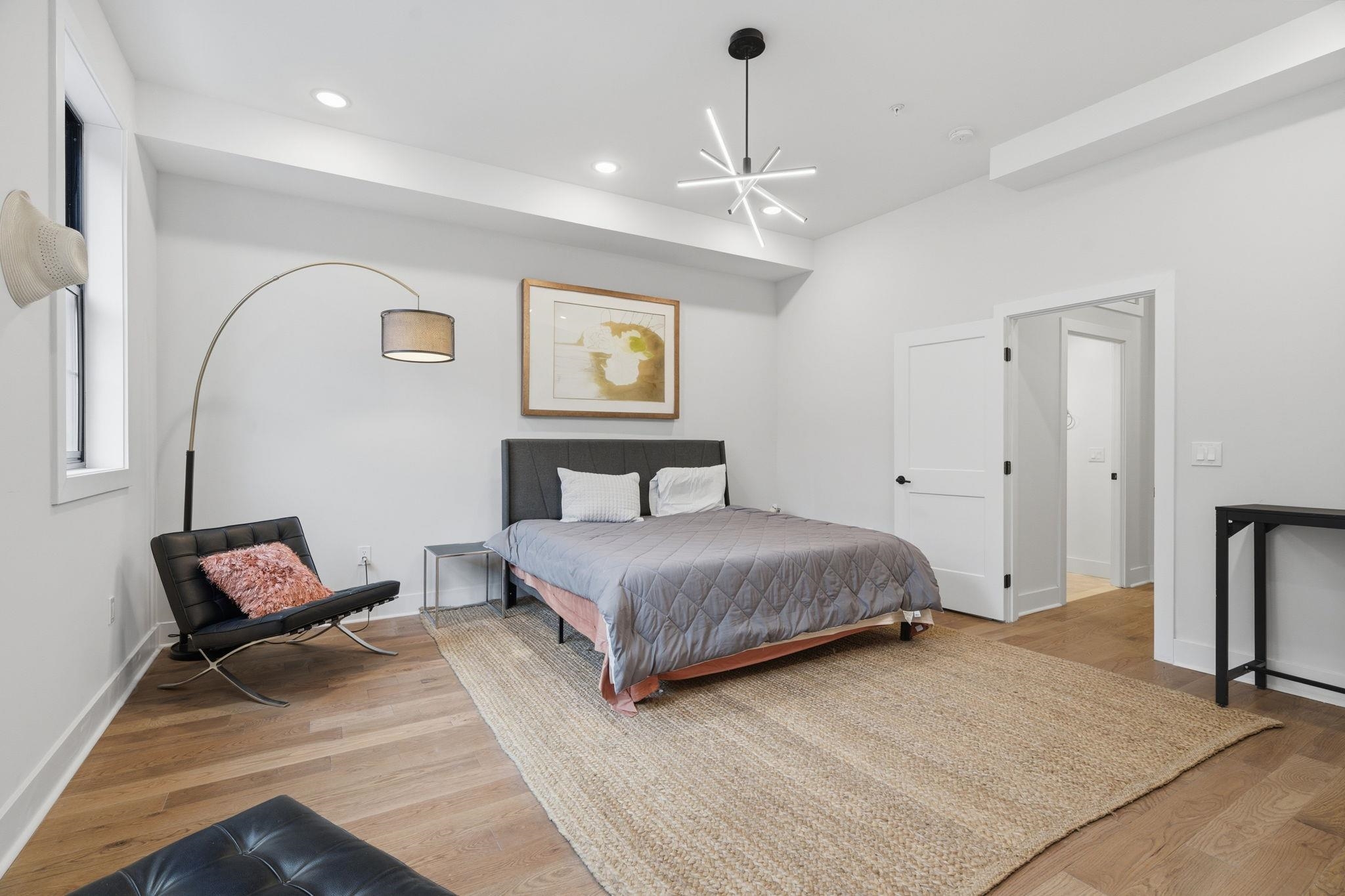 545 PALISADE AVE Unit: 2