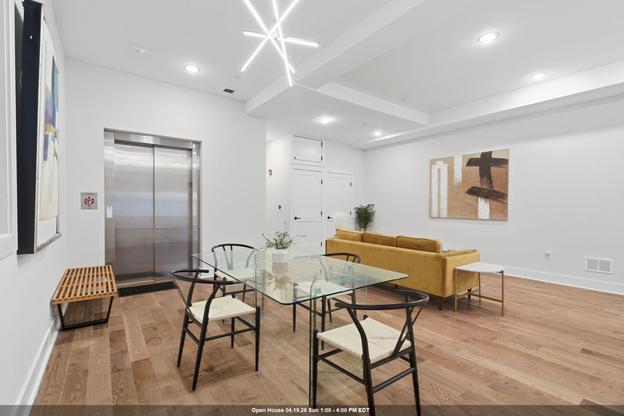 545 PALISADE AVE Unit: 2