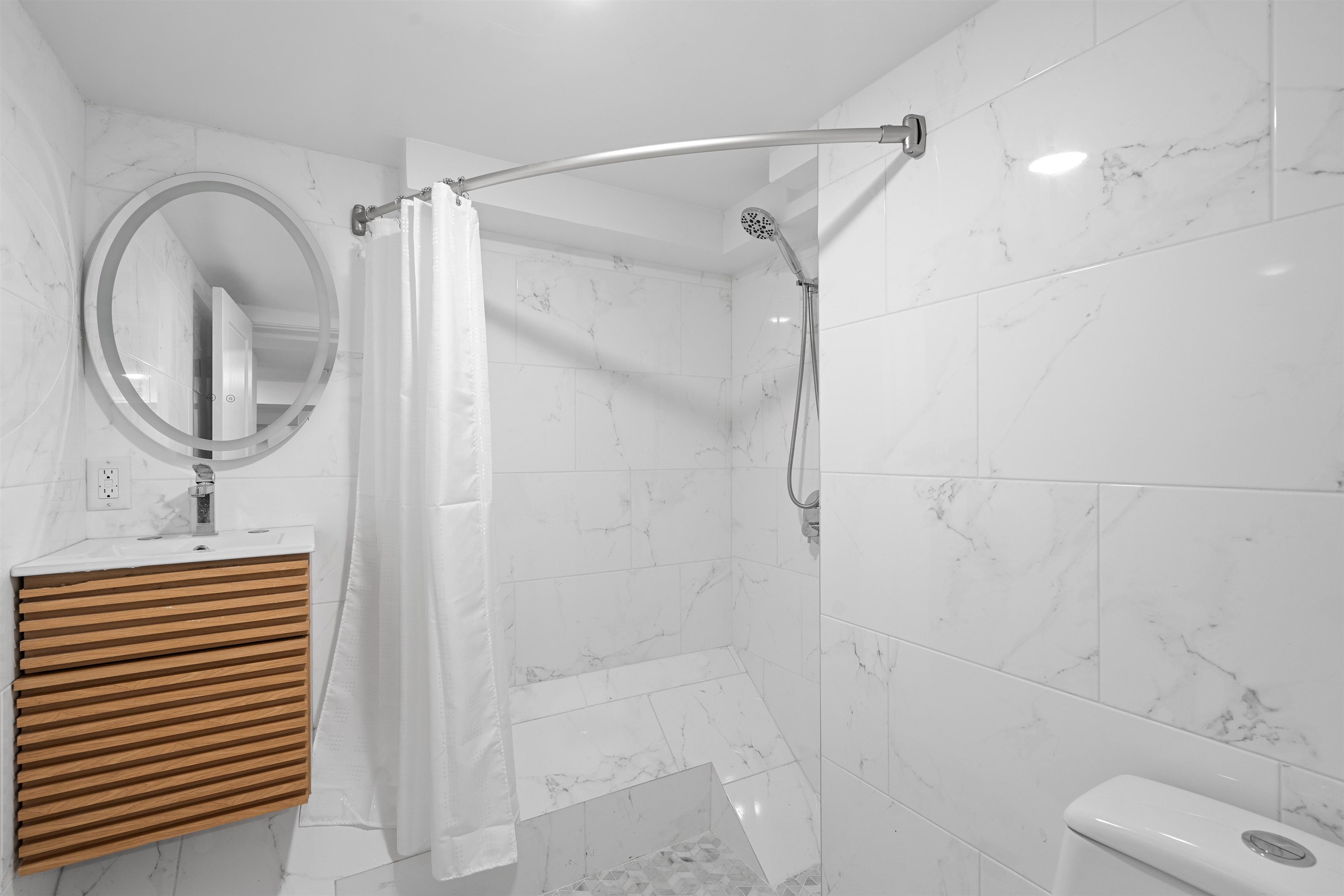 545 PALISADE AVE Unit: 1