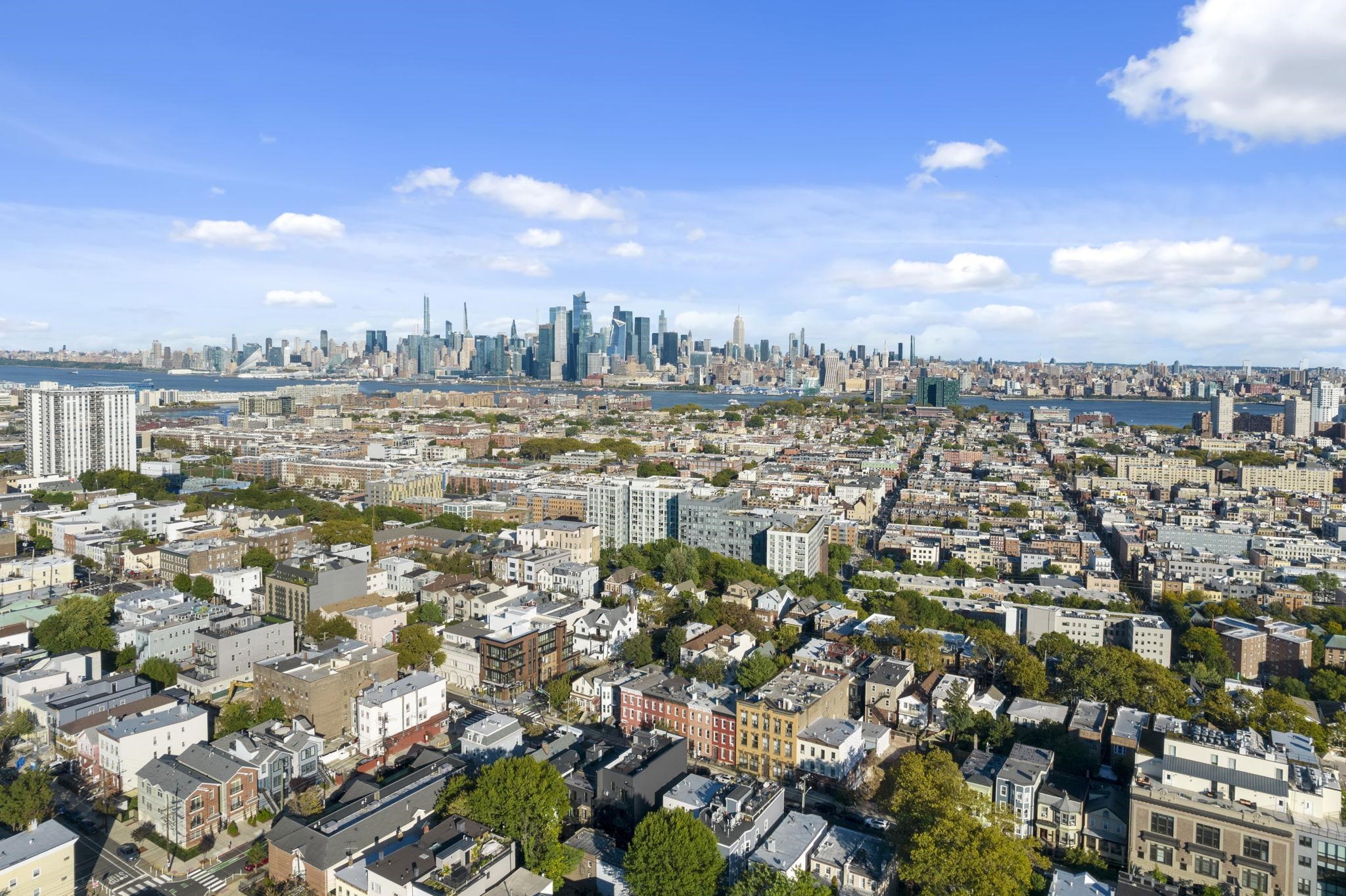 545 PALISADE AVE Unit: 1