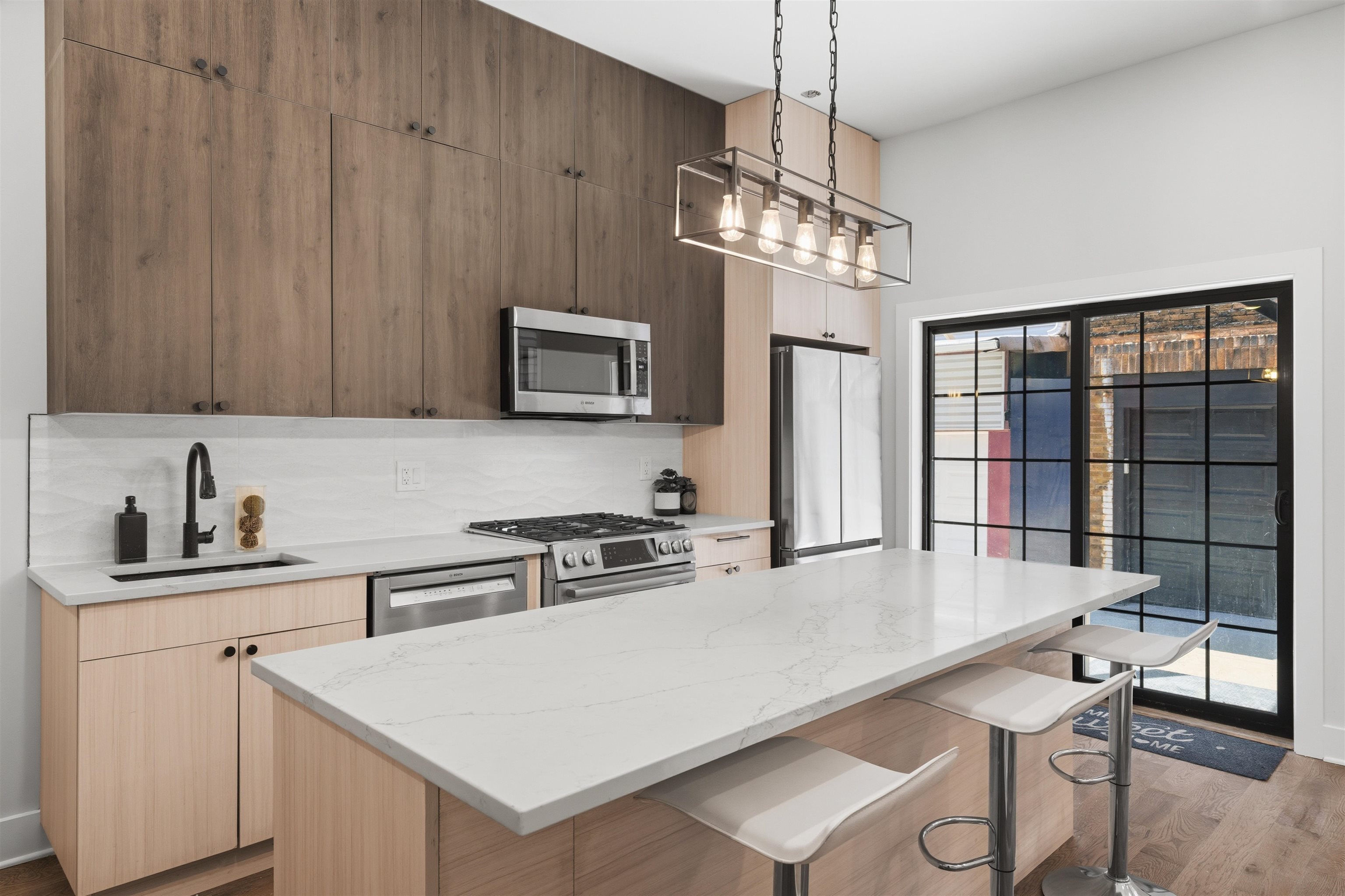 545 PALISADE AVE Unit: 1