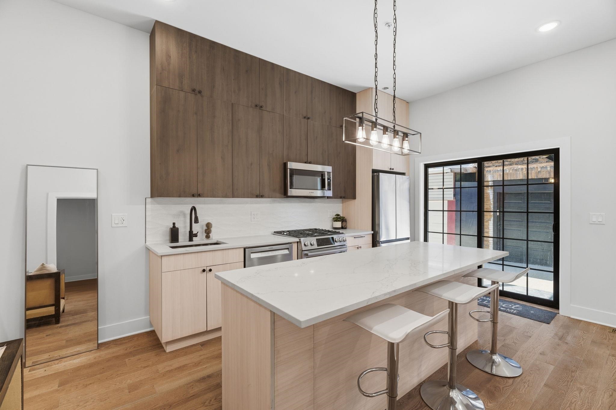 545 PALISADE AVE Unit: 1A