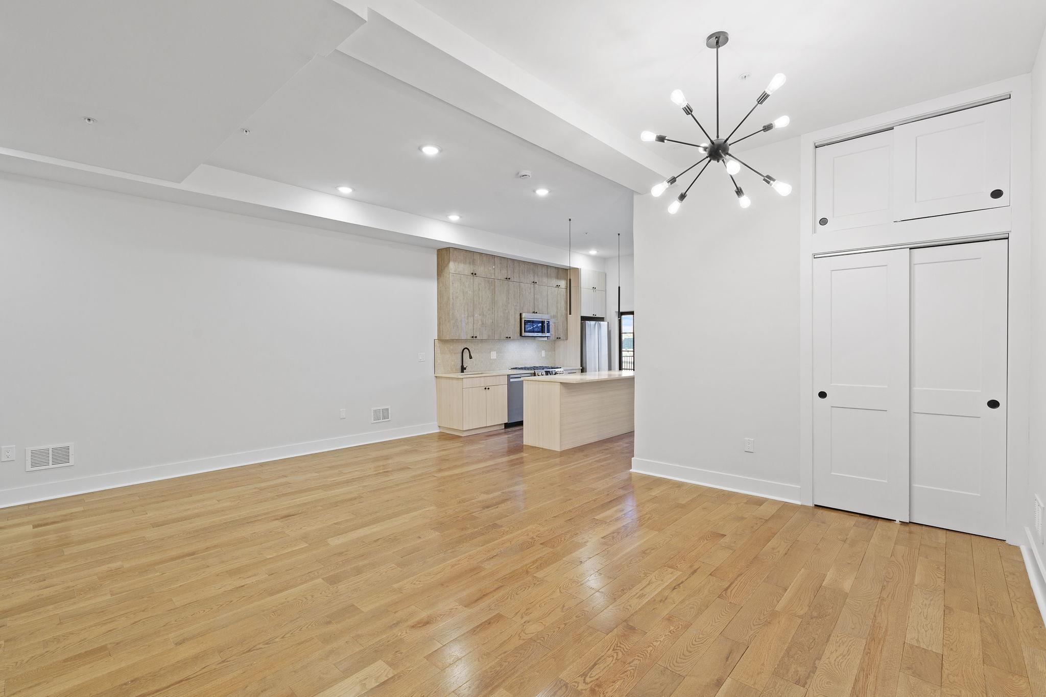 545 PALISADE AVE Unit: 2A