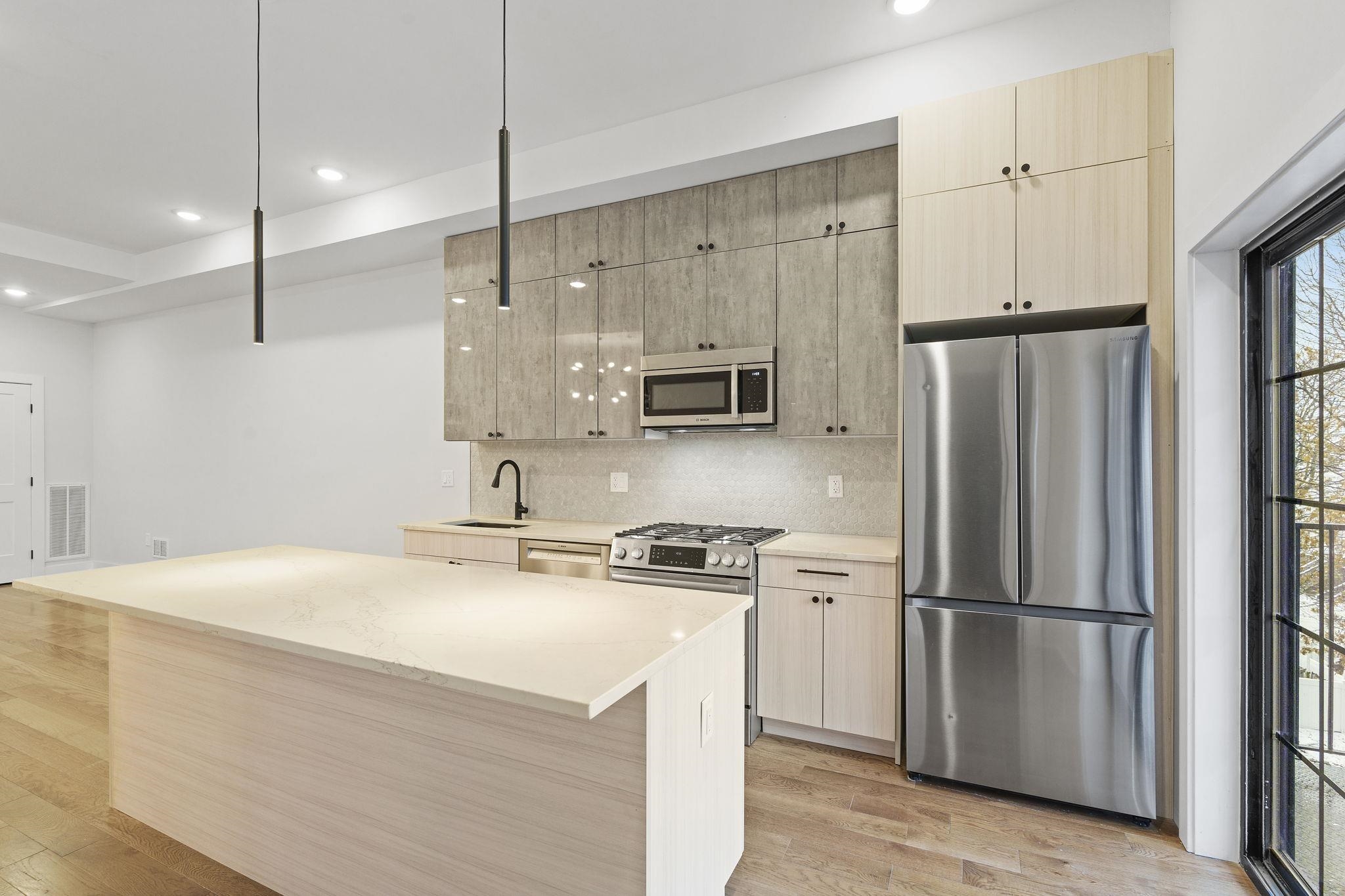 545 PALISADE AVE Unit: 2A