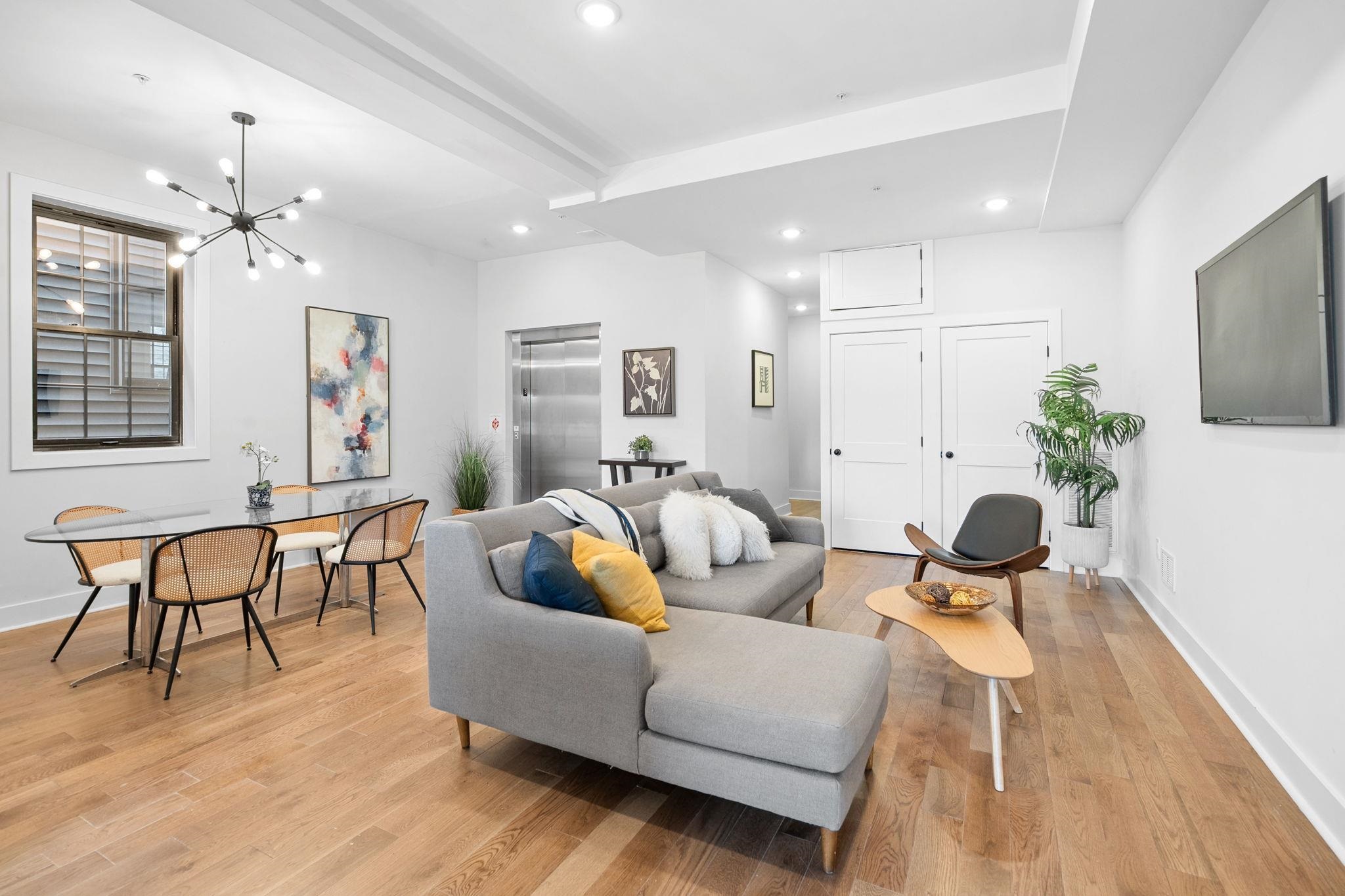 545 PALISADE AVE Unit: 2A