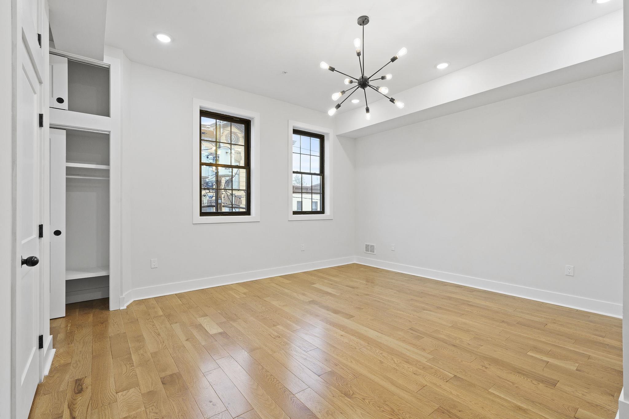 545 PALISADE AVE Unit: 2A