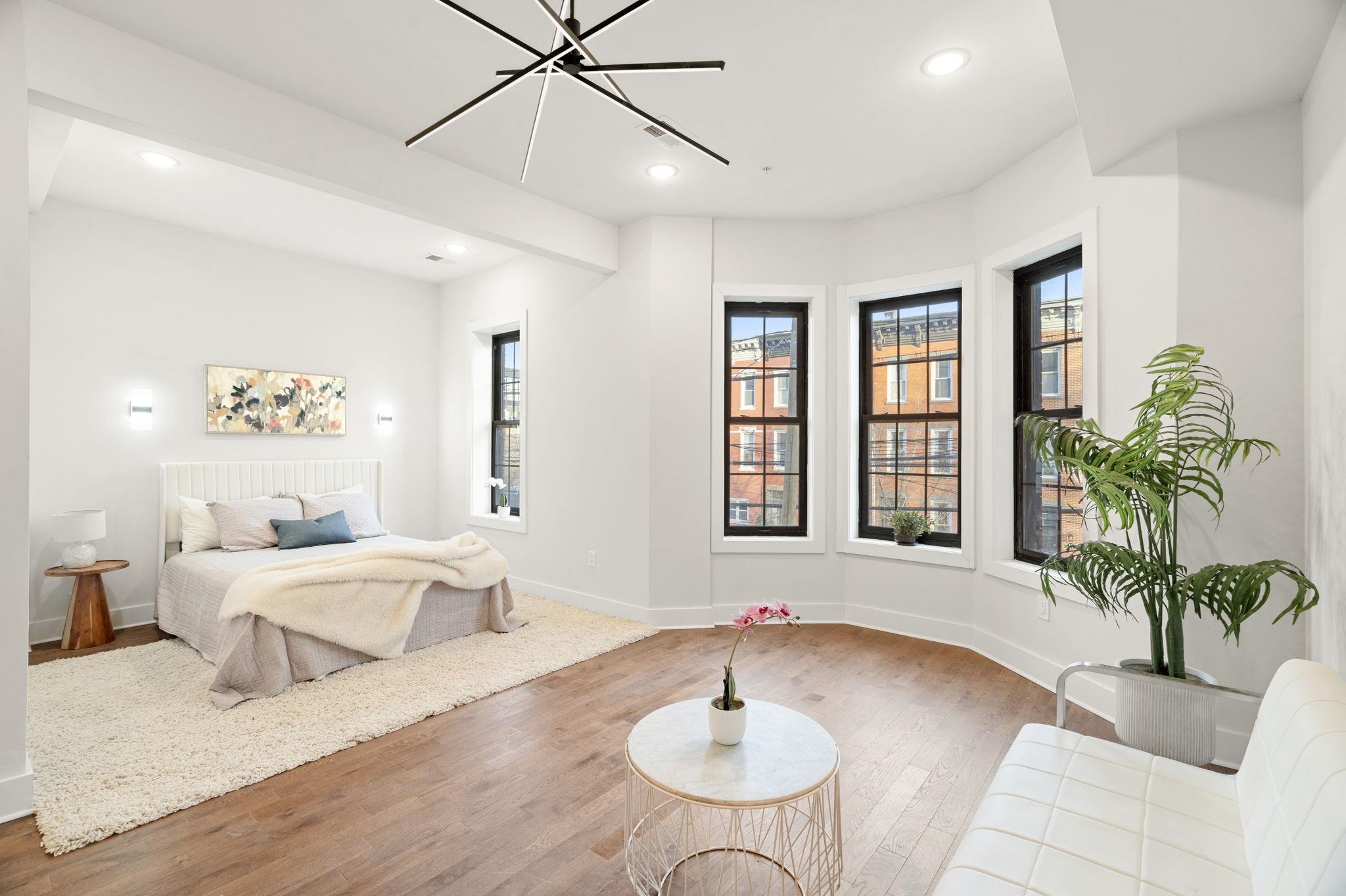 547 PALISADE AVE Unit: 2