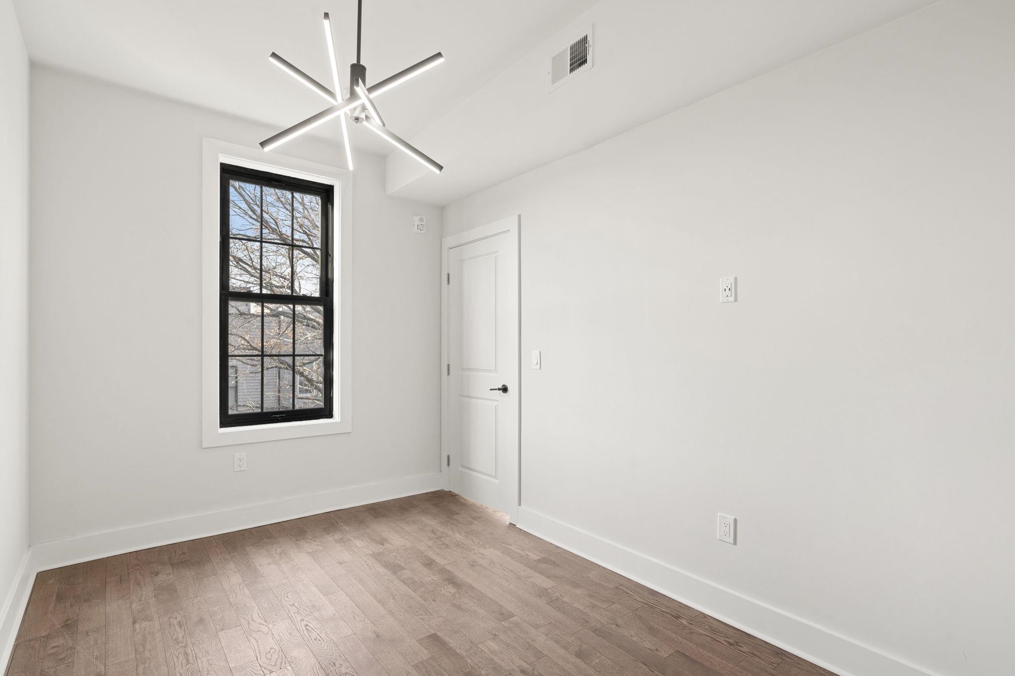 547 PALISADE AVE Unit: 3