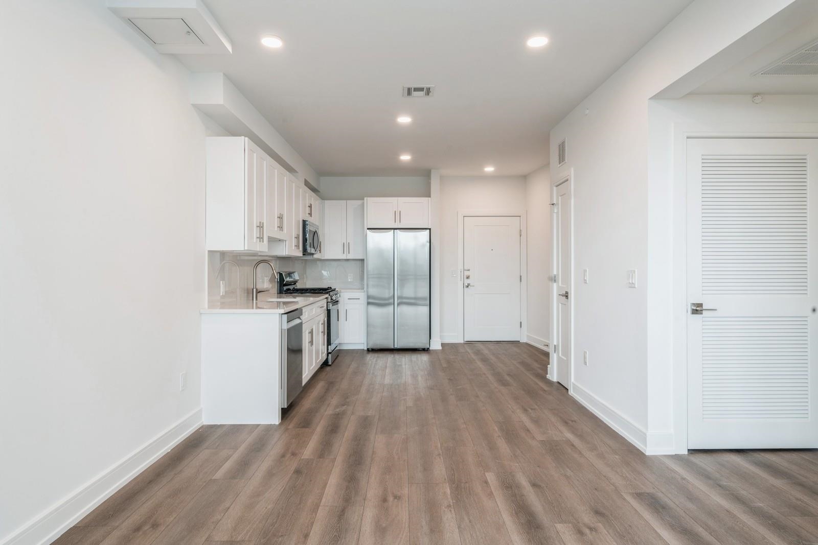 32 JONES ST Unit: 501